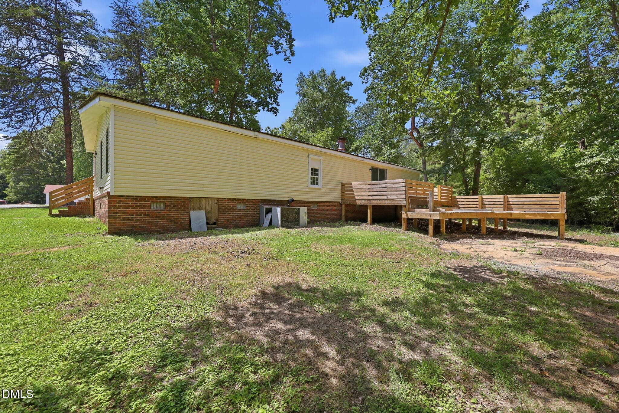 rearleft - 5824 Chestnut Lane, Snow Camp, NC 27349