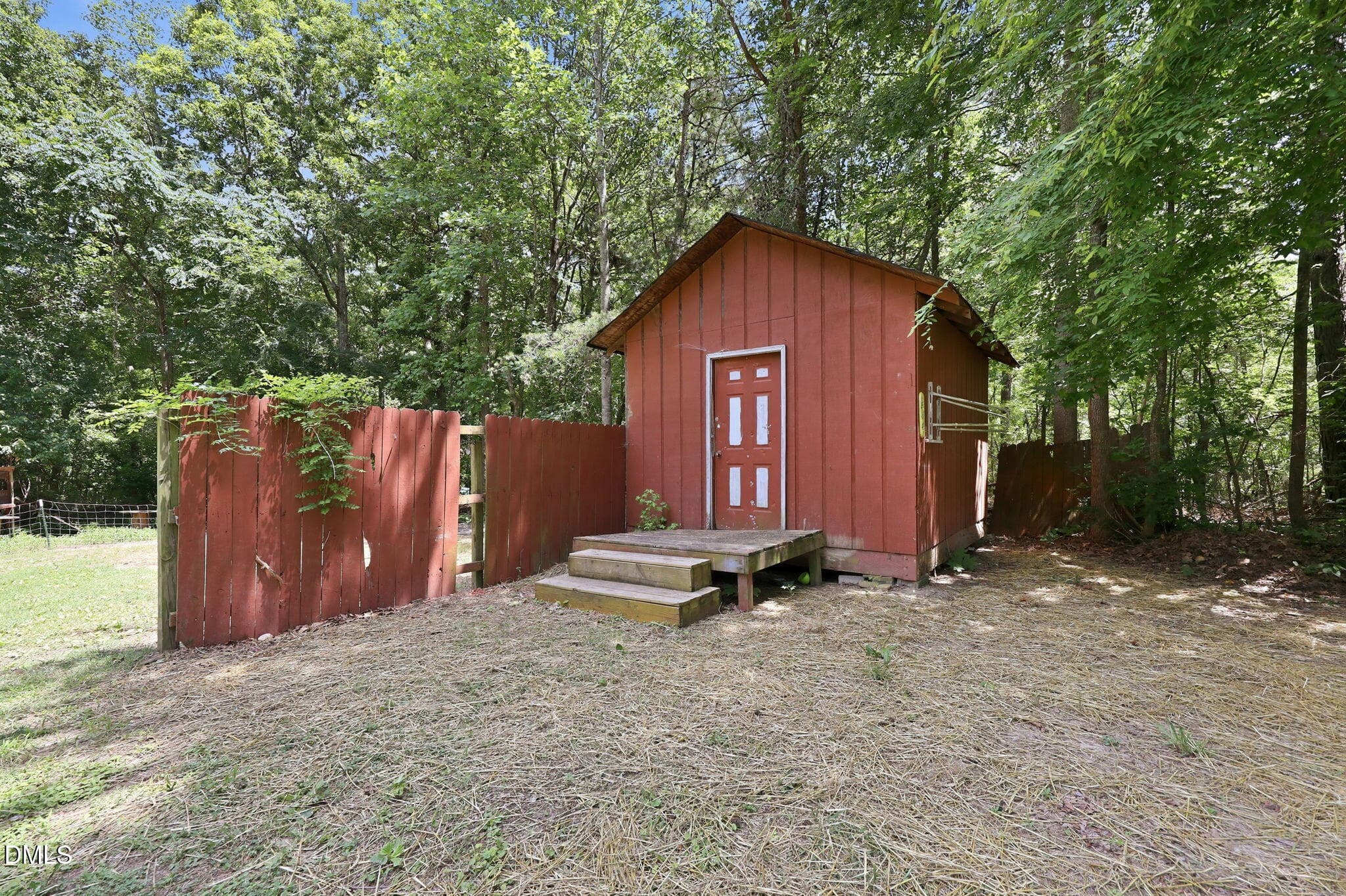 shed - 5824 Chestnut Lane, Snow Camp, NC 27349