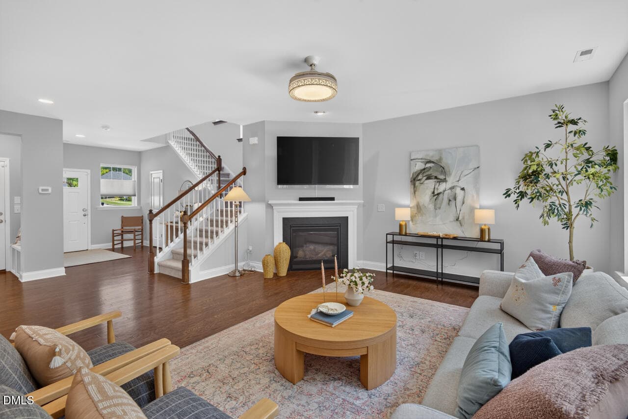 2LR1 - 103 Medfield Court, Chapel Hill, NC 27517, Chapel Hill