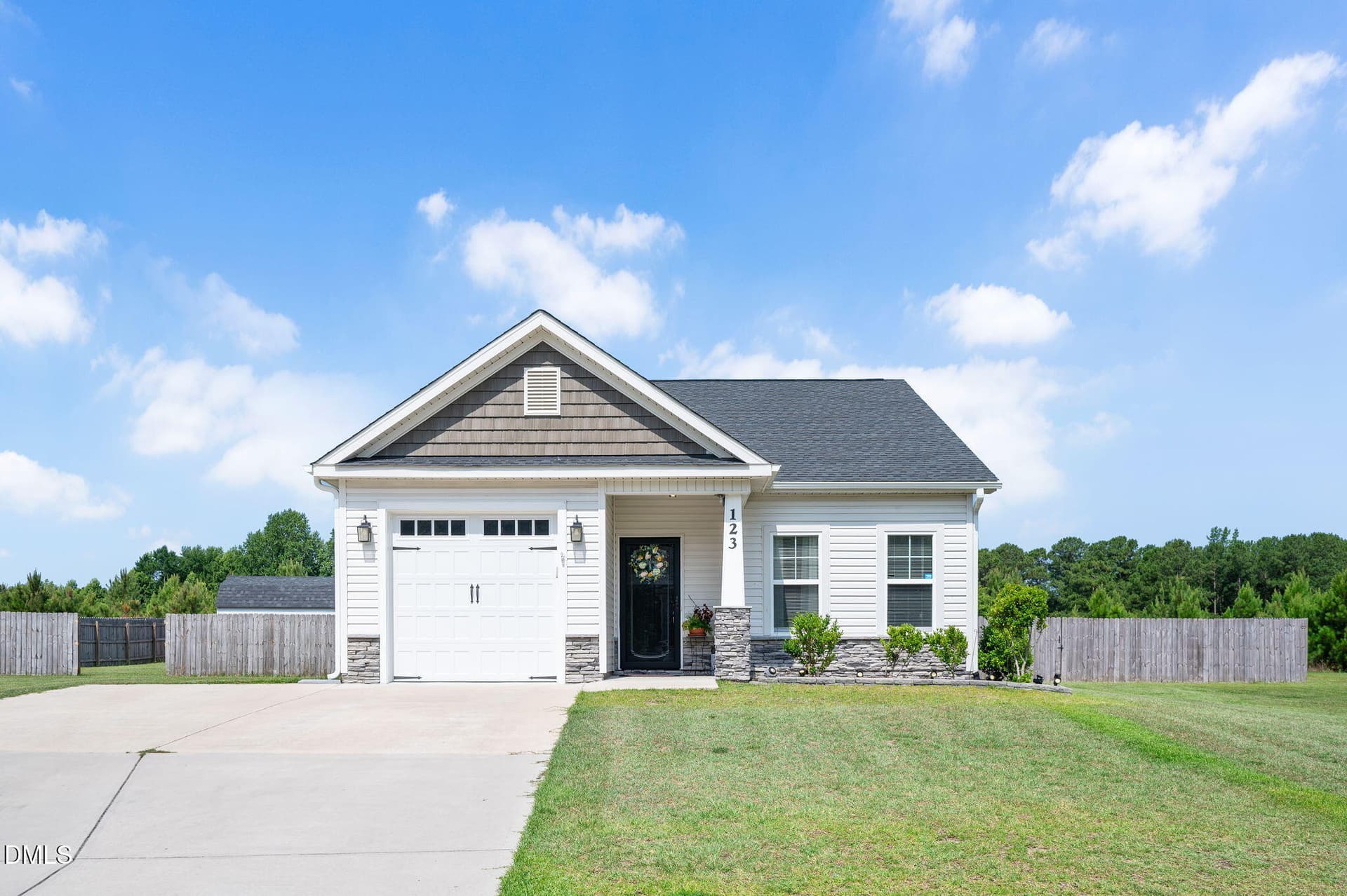 123 W Pk Ln Sanford, NC 27332_JRKnowles_ - 123 W Pk Lane, Sanford, NC 27332