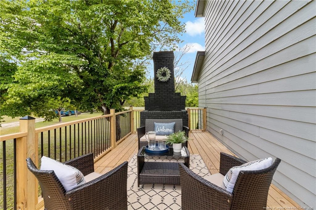 Outdoor Side Patio - 6951 Johnson Road, Fayetteville, NC 28312, Fayetteville