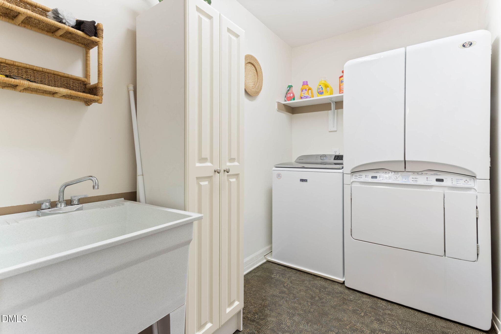 35-web-or-mls-IMG_4601 fixed - 909 Oak Creek Road, Raleigh, NC 27615, Raleigh