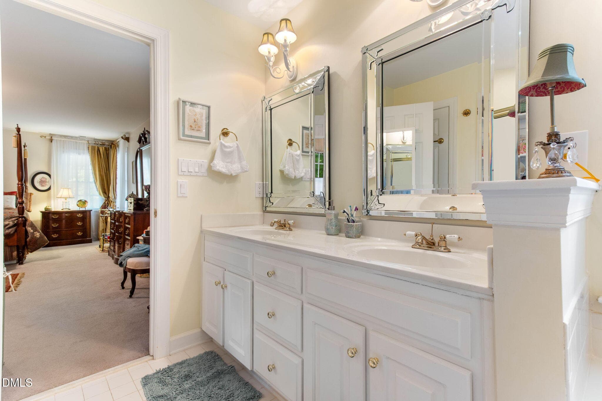 47-web-or-mls-IMG_4592 - 909 Oak Creek Road, Raleigh, NC 27615, Raleigh