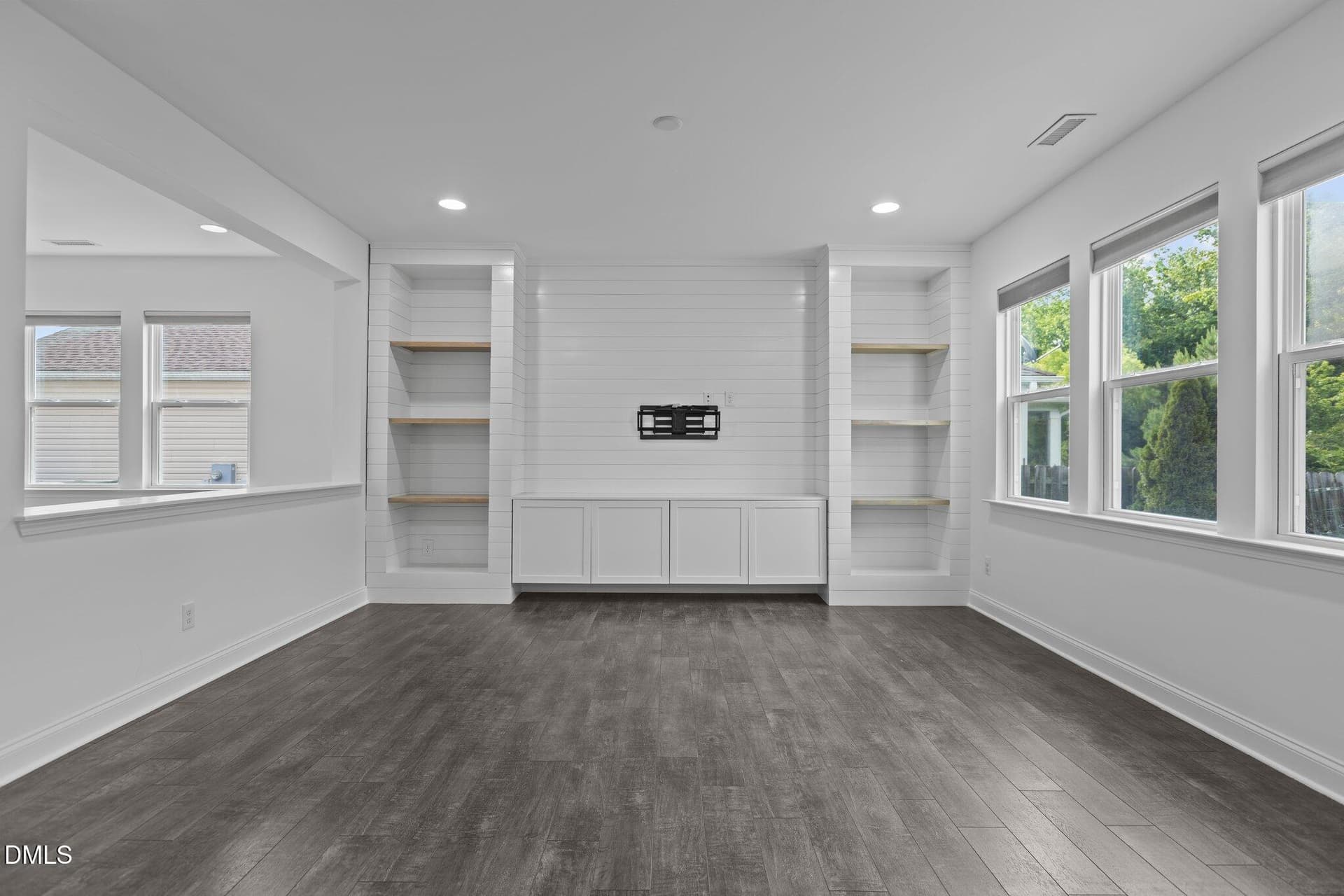 13-web-or-mls-2N6A3922 - 209 S Harrison Place Lane, Fuquay Varina, NC 27526
