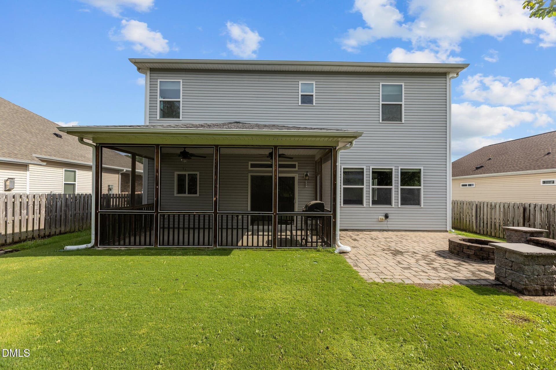 47-web-or-mls-2N6A4014 - 209 S Harrison Place Lane, Fuquay Varina, NC 27526