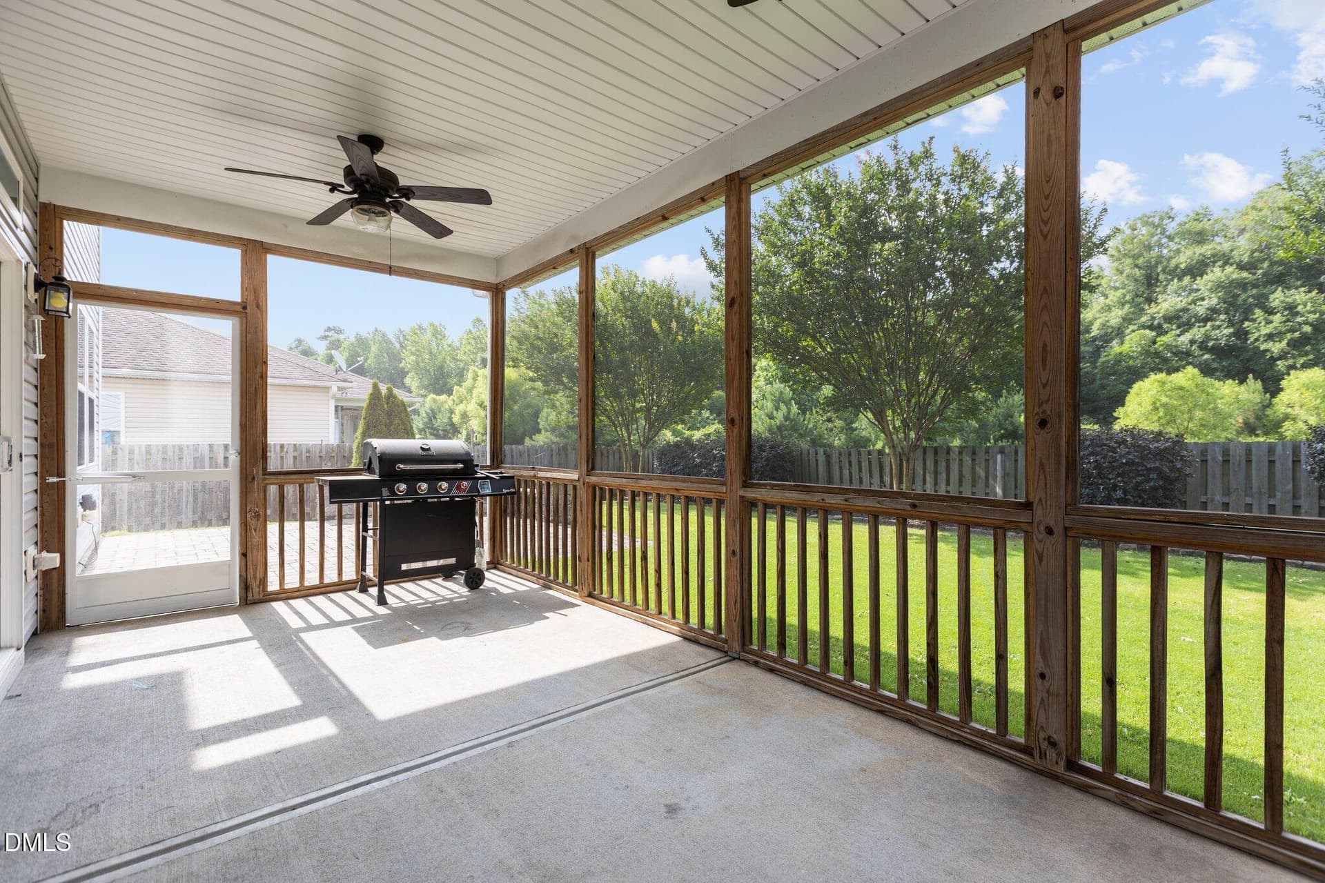41-web-or-mls-2N6A4005 - 209 S Harrison Place Lane, Fuquay Varina, NC 27526