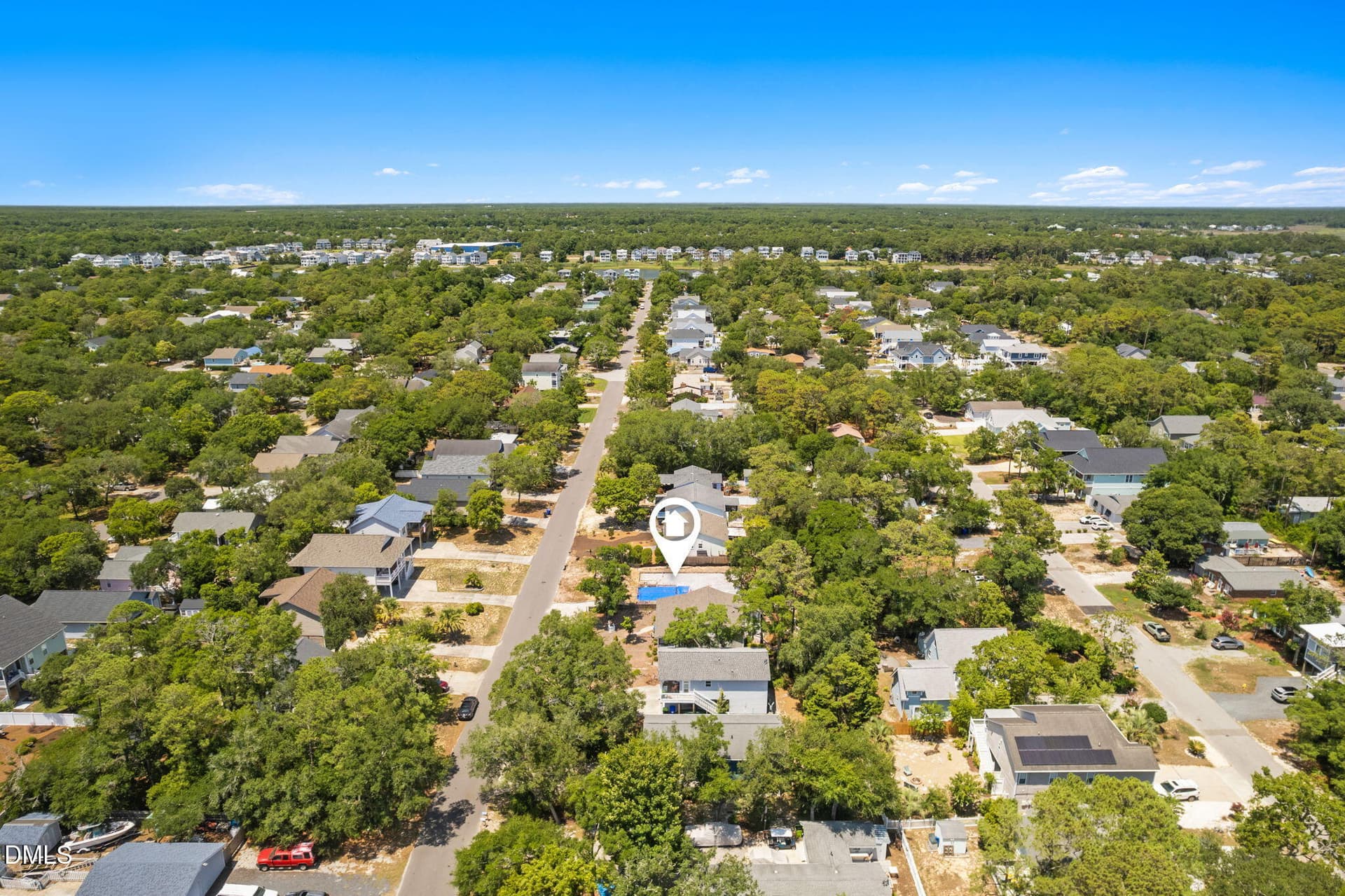 2-web-or-mls-CAMMediaLLC.com (1 of 9) co - 122 NE 37th Street, Oak Island, NC 28465