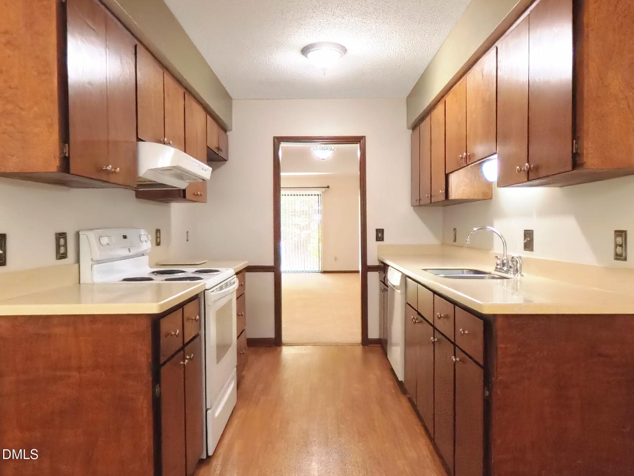 5867 Branchwood Kitchen 1 - 5867 Branchwood Road, Raleigh, NC 27609, Raleigh