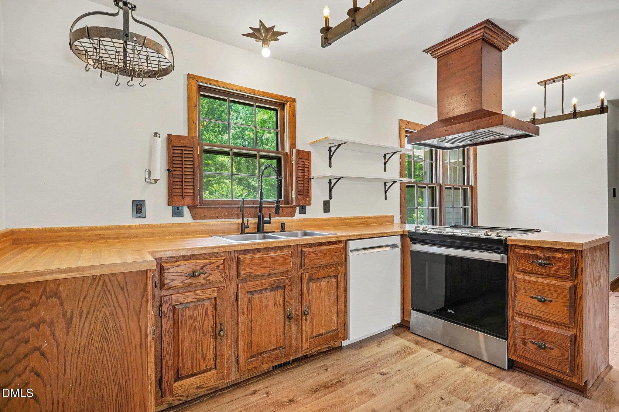011_file_3944 - 405 Lynchester Court, Raleigh, NC 27615, Raleigh