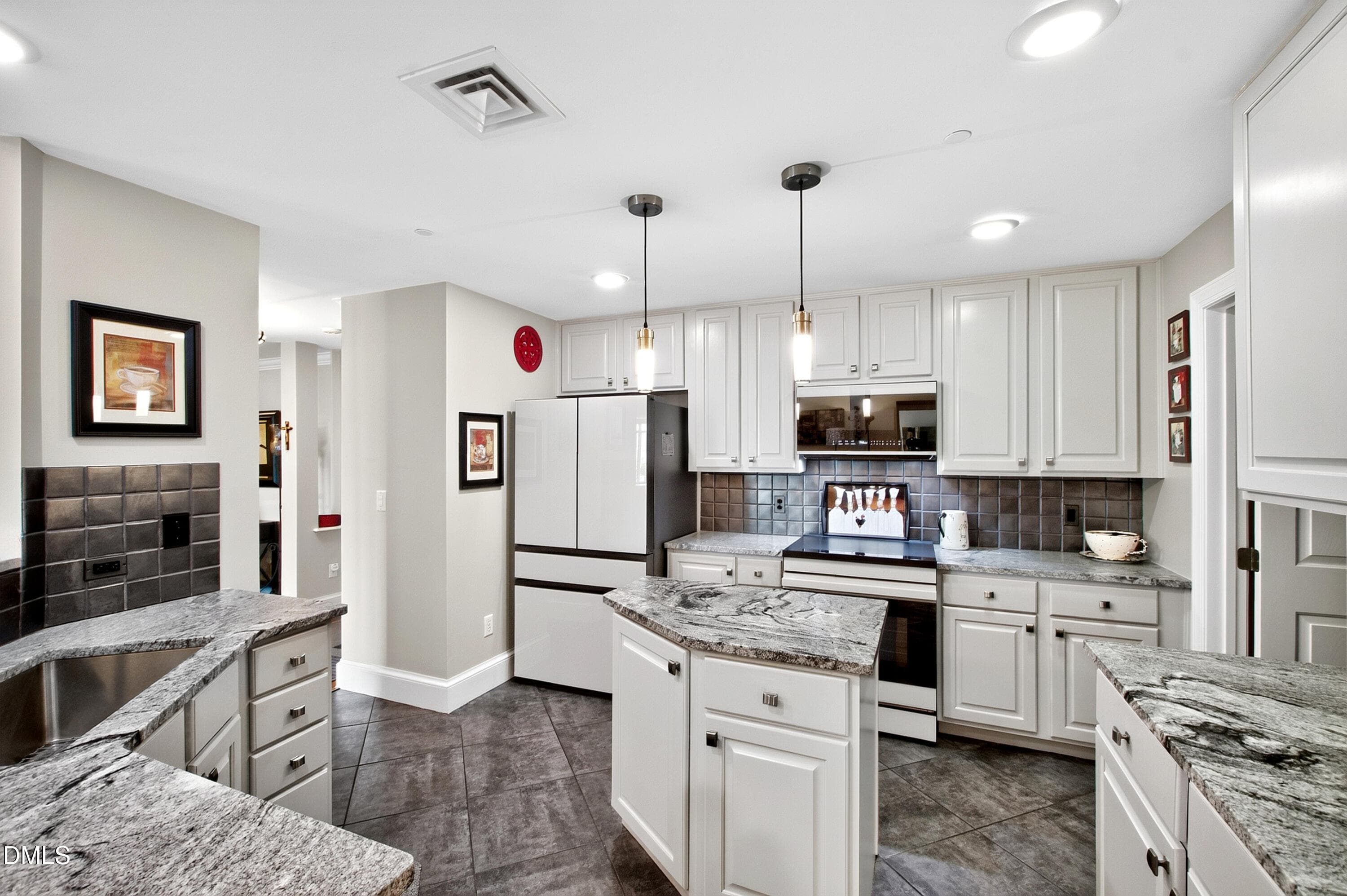 Kitchen - 510 Glenwood Avenue, Raleigh, NC 27603, Raleigh