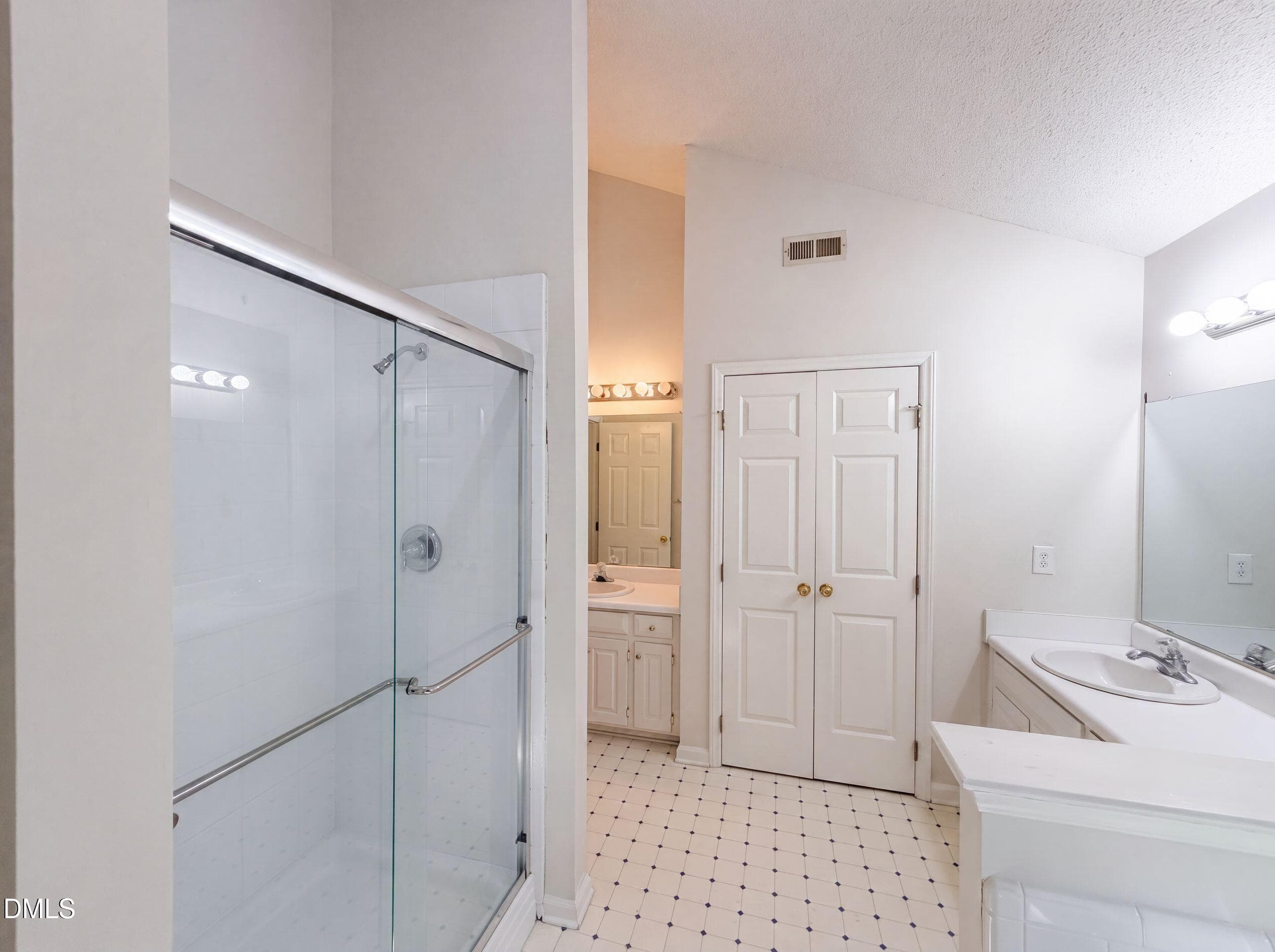 listing_13 - 6113 Remington Lake Drive, Raleigh, NC 27616, Raleigh