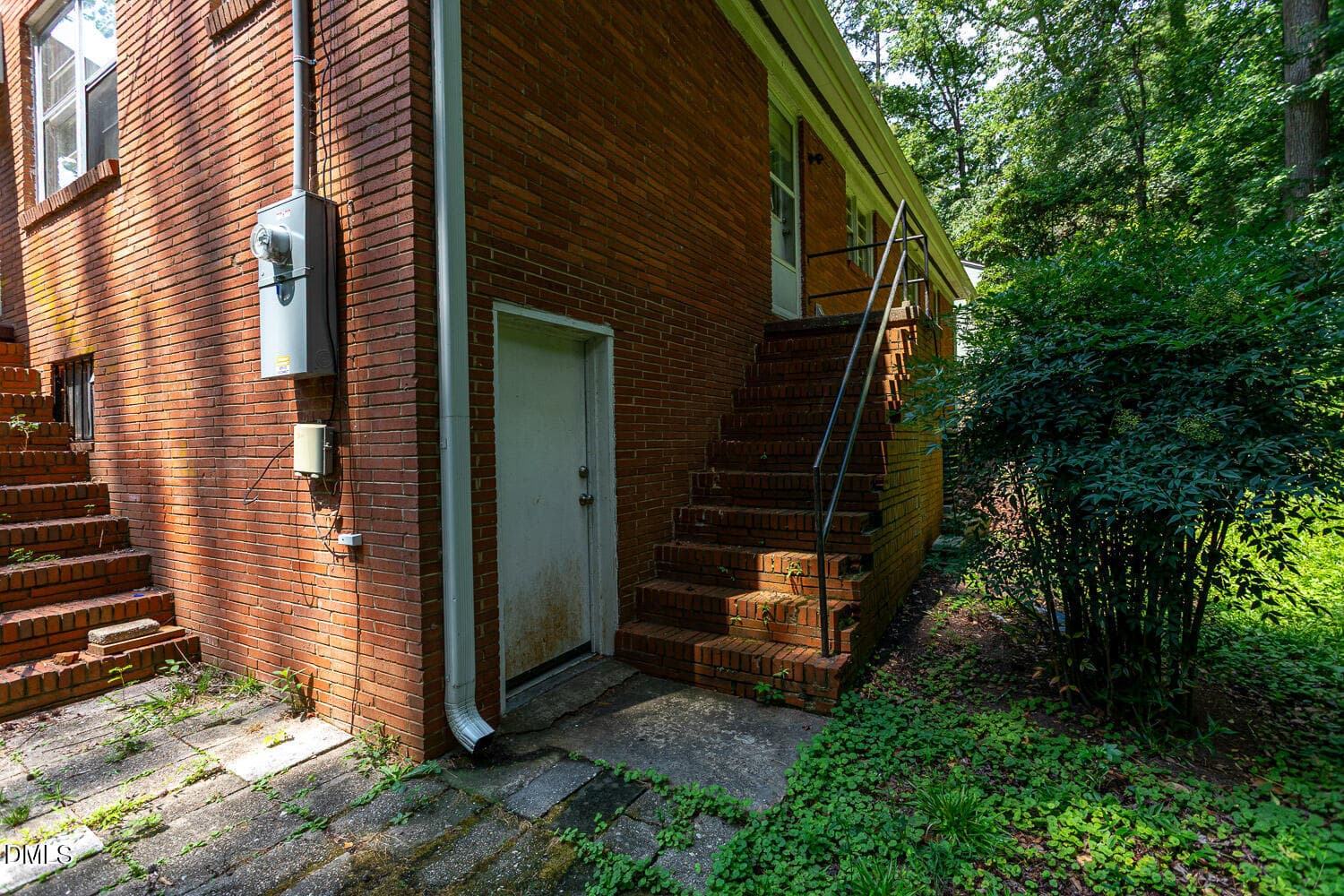 machikas-2602-wade-9 - 2602 Wade Avenue, Raleigh, NC 27607