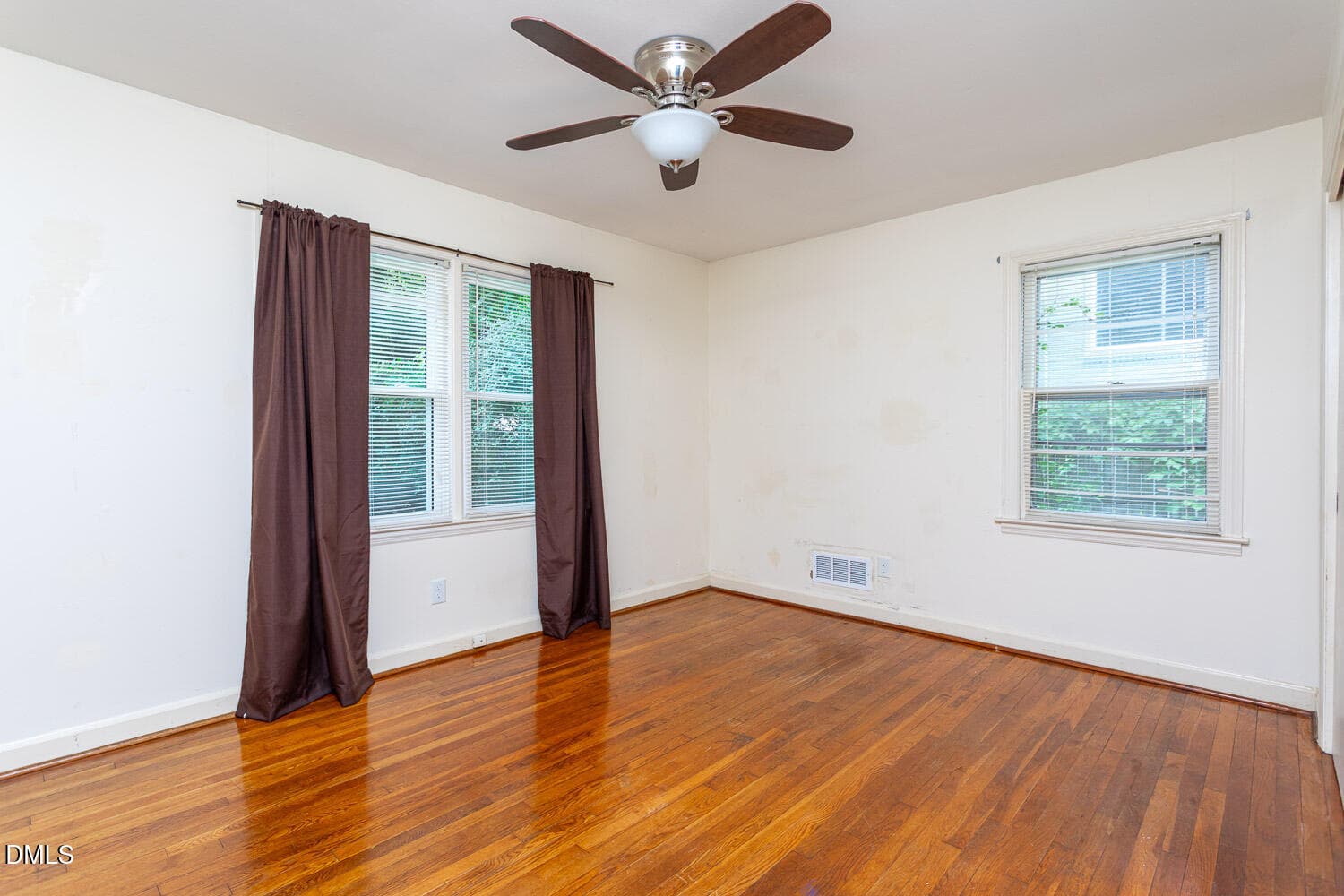 machikas-2602-wade-23 - 2602 Wade Avenue, Raleigh, NC 27607, Raleigh