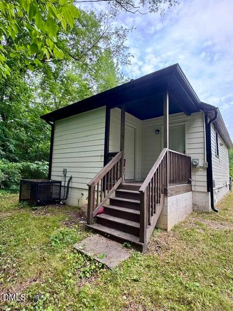 Back - 110 Cleveland Street, Henderson, NC 27536