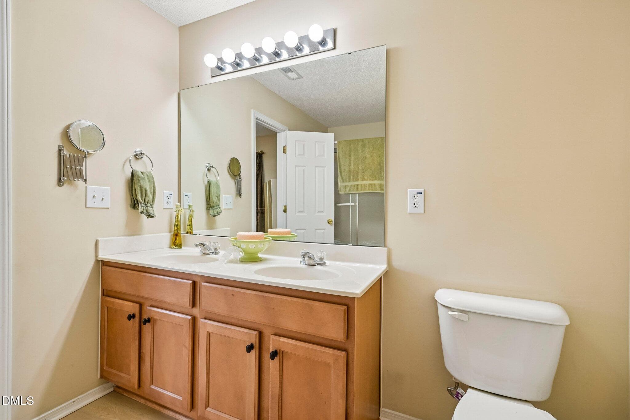 33-web-or-mls-Skybrook Ln-S0707-033 - 2916 Skybrook Lane, Durham, NC 27703, Durham
