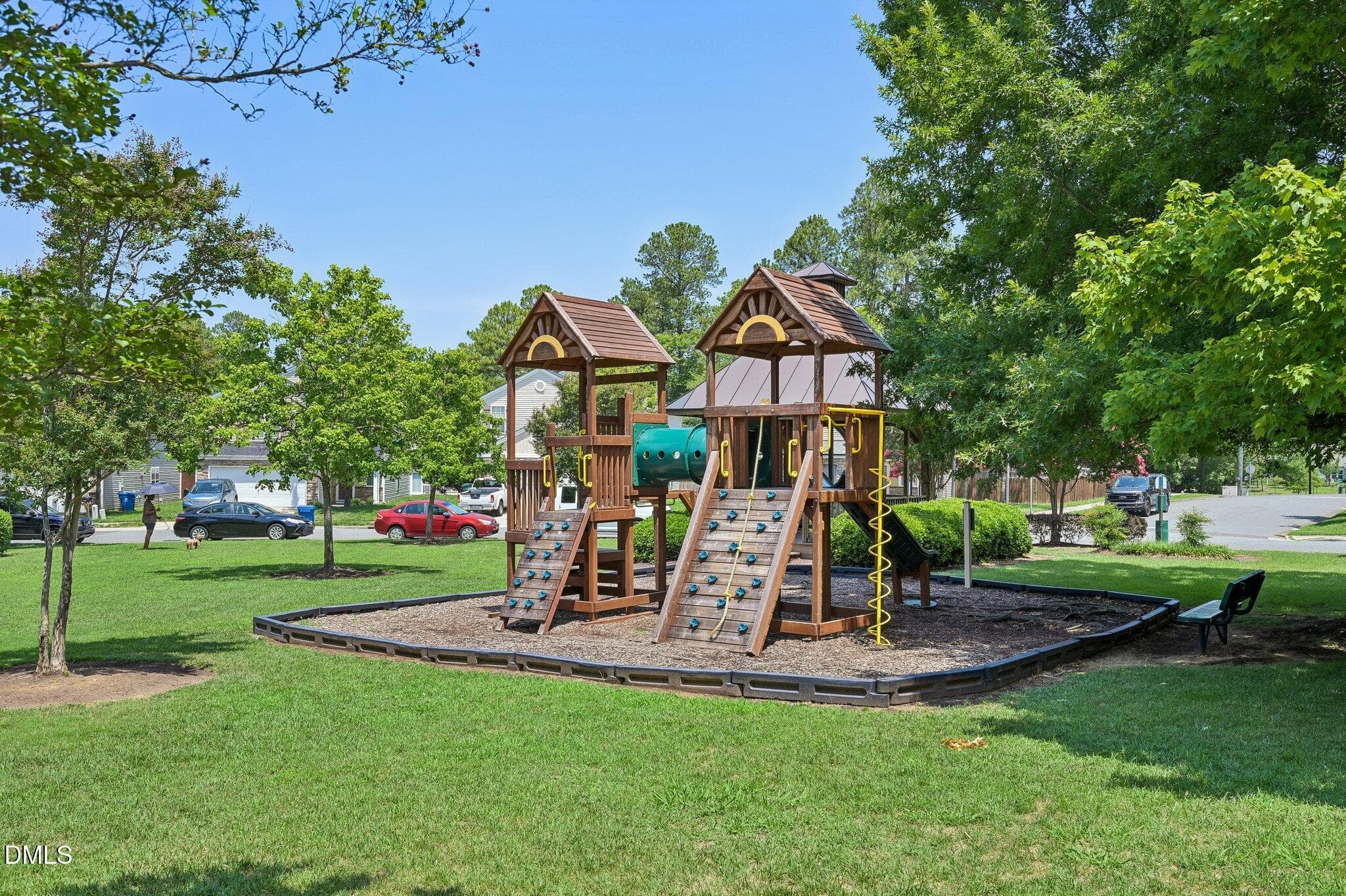 70-web-or-mls-Skybrook Ln-0707-906 - 2916 Skybrook Lane, Durham, NC 27703, Durham