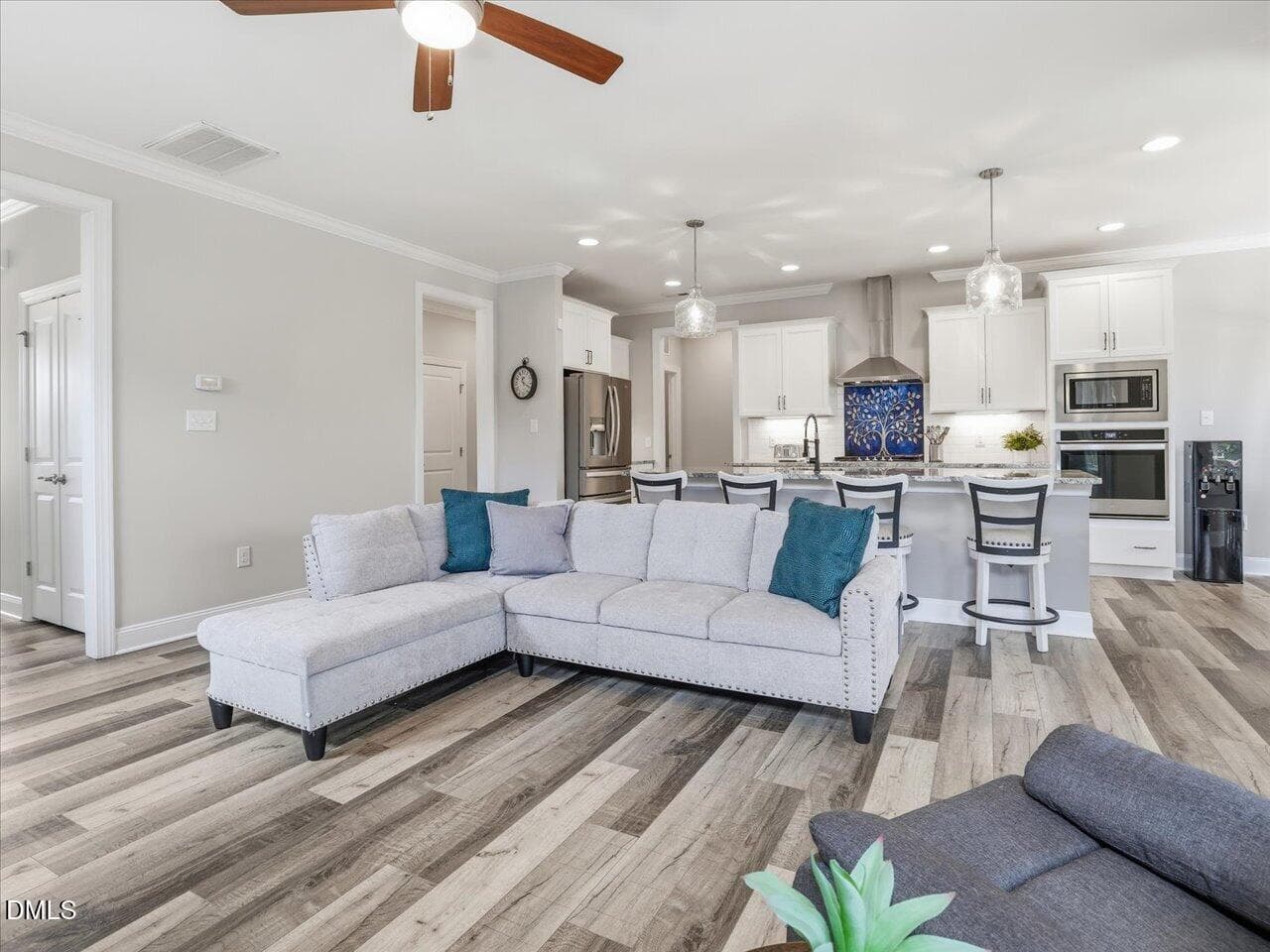 19-Living Room - 2907 Meadow Bluffs Way, Fuquay Varina, NC 27526