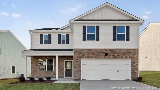 305 Maddox Drive, Aberdeen, NC 28315