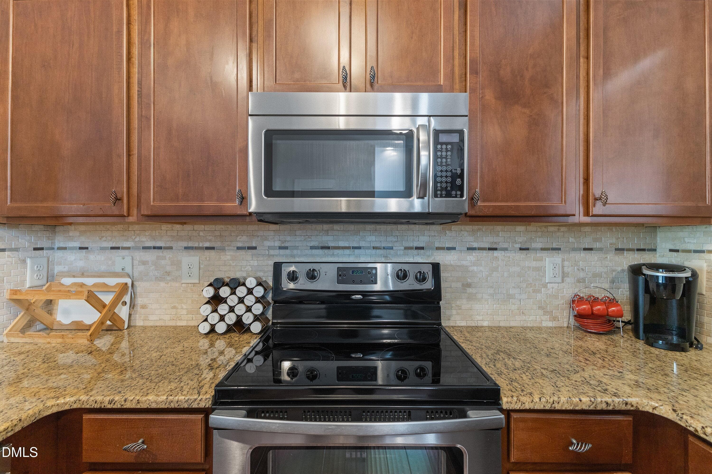 10-3820 Amelia Park Drive_2570 - 3820 Amelia Park Drive, Raleigh, NC 27606, Raleigh