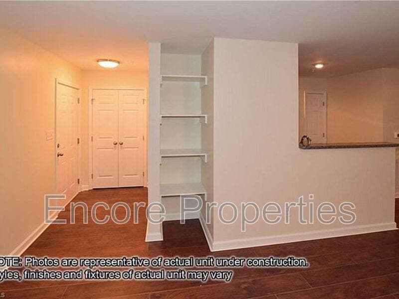 Photo #6 - 2608 Pennoak Way H, Greensboro, NC 27407