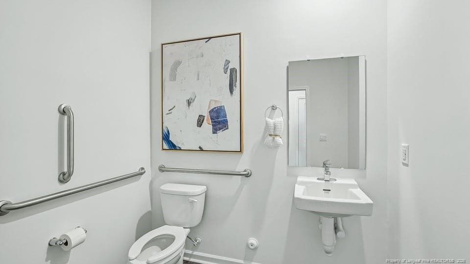 Powder Room - 301 Maddox Drive, Aberdeen, NC 28315