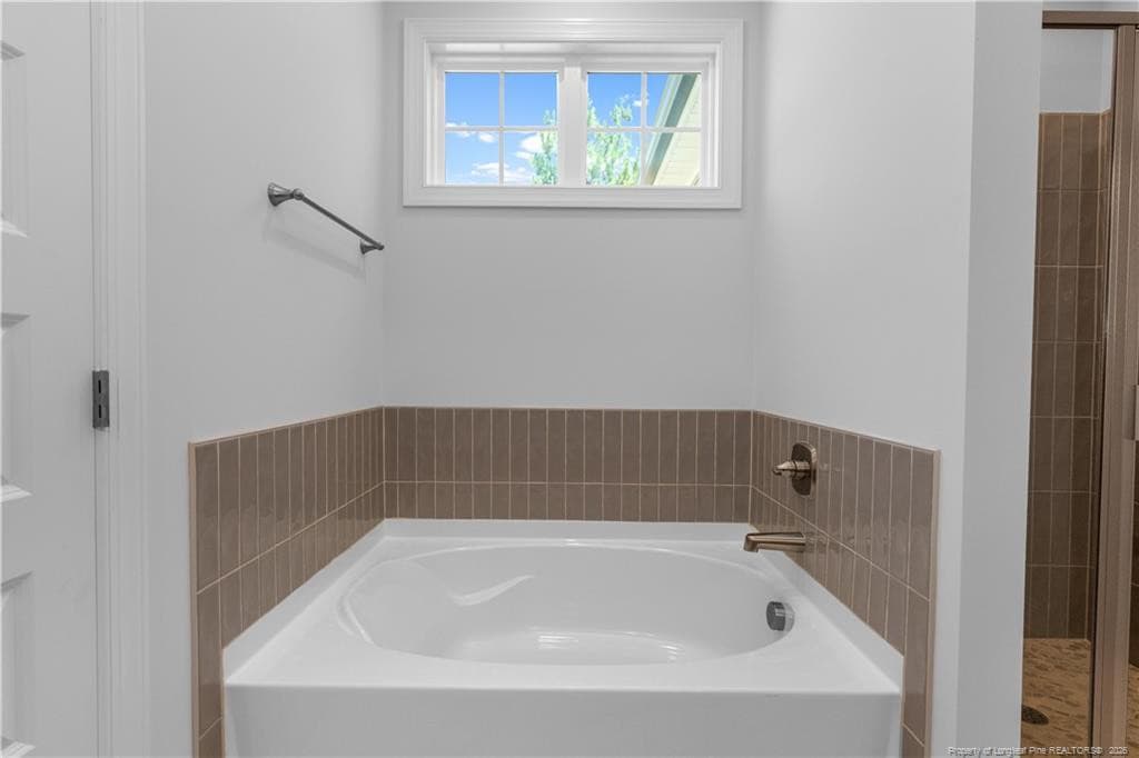 Photo 16 - 204 N Rabbit Run Drive, Smithfield, NC 27577