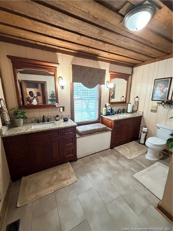 GUEST BATH - 823 Abbott Road, Henderson, NC 27537