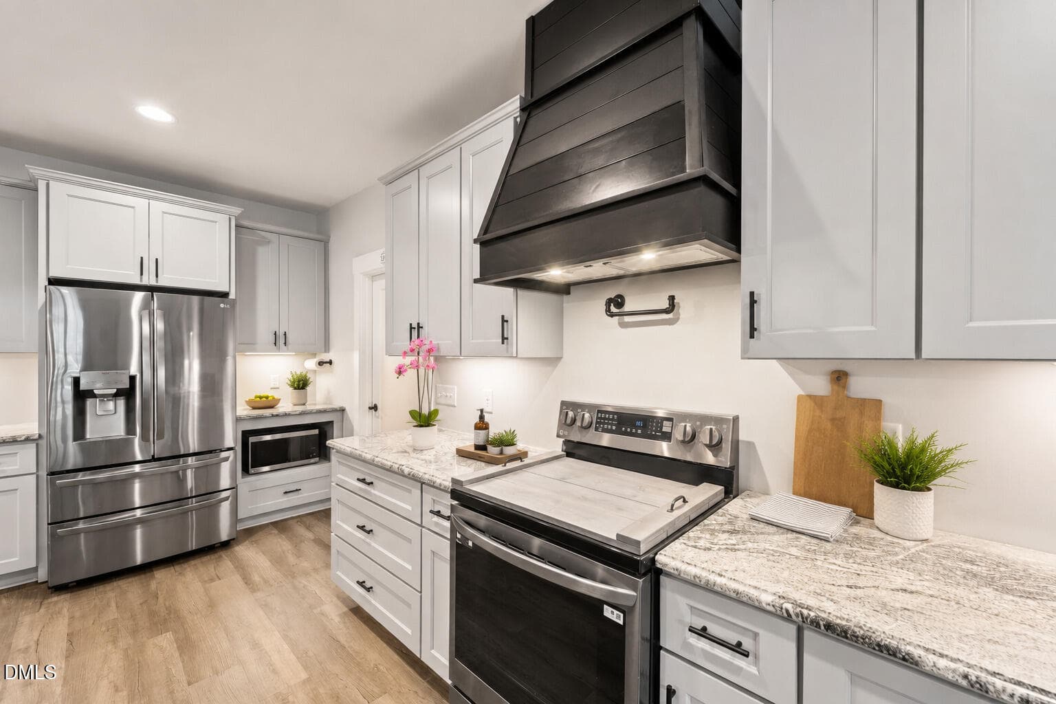 kitchen-with-abundant-cabinet-storage-bu - 2560 John Lewis Road, Burlington, NC 27217