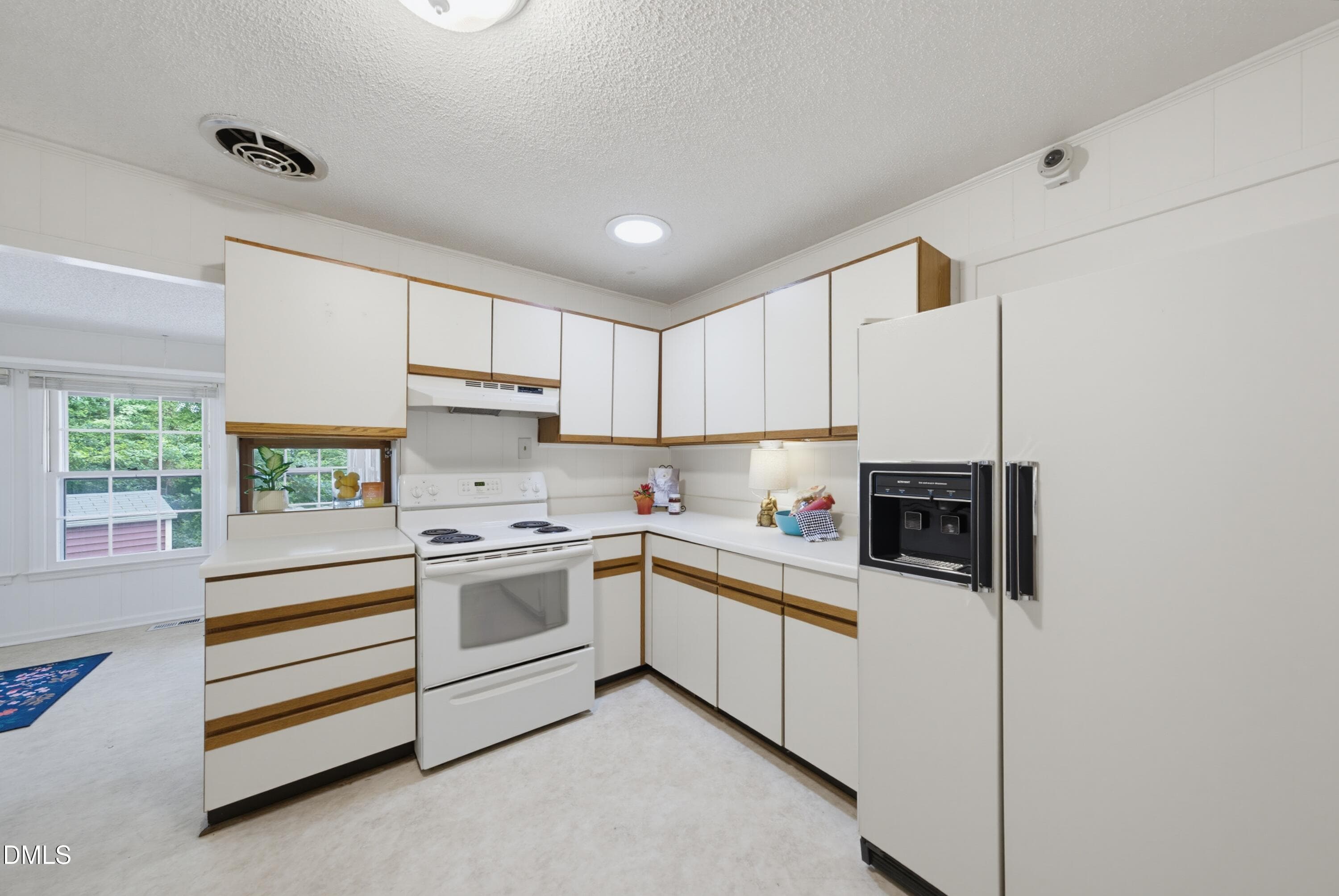 Kitchen - 306 Plainview Avenue, Raleigh, NC 27604, Raleigh