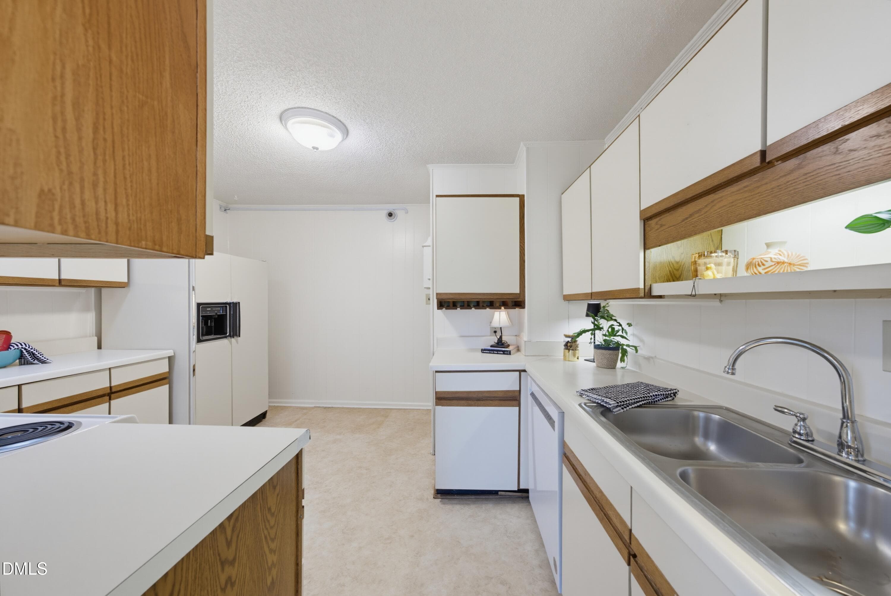 Kitchen - 306 Plainview Avenue, Raleigh, NC 27604, Raleigh