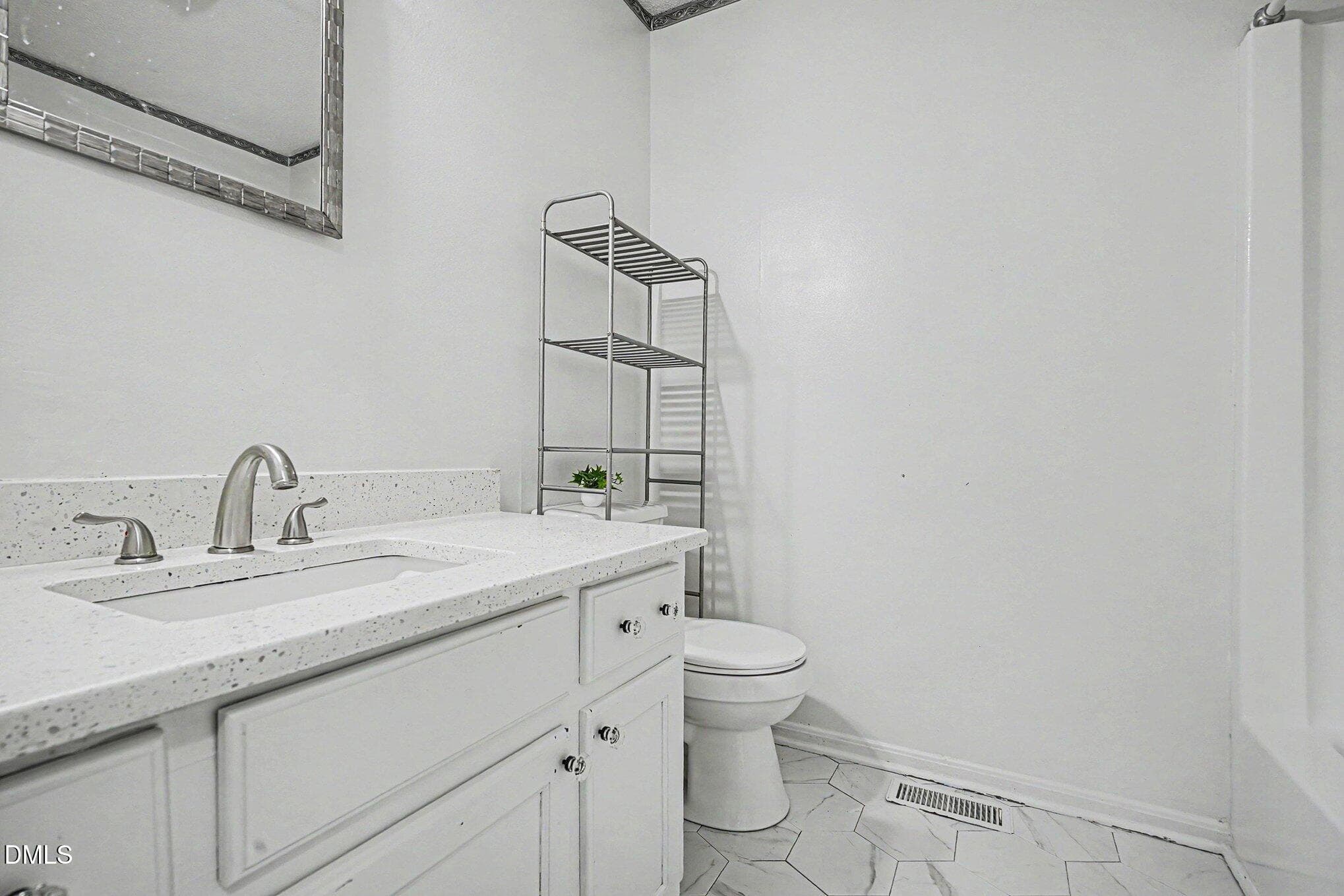 026_file_3398 - 134 Old Oak Lane, Dunn, NC 28334