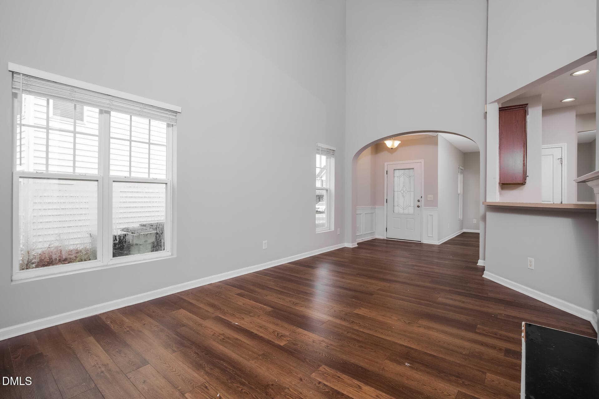 004-photo-living-room-15516488 - 3213 Whispernut Lane, Zebulon, NC 27597
