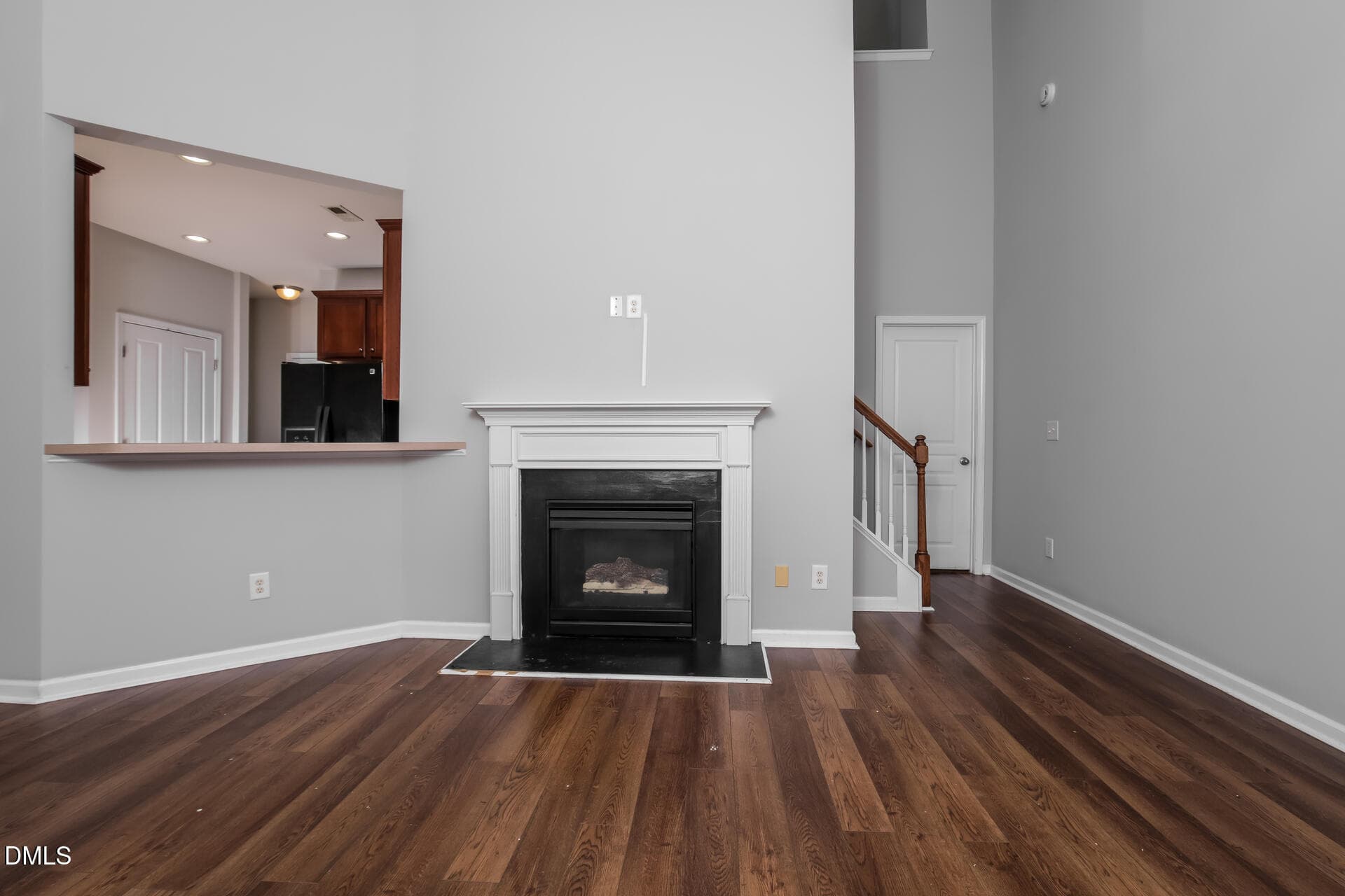 005-photo-living-room-15516489 - 3213 Whispernut Lane, Zebulon, NC 27597