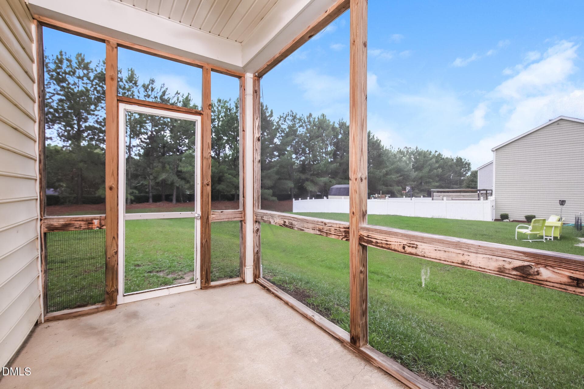 019-photo-screened-patio-15516486 - 3213 Whispernut Lane, Zebulon, NC 27597