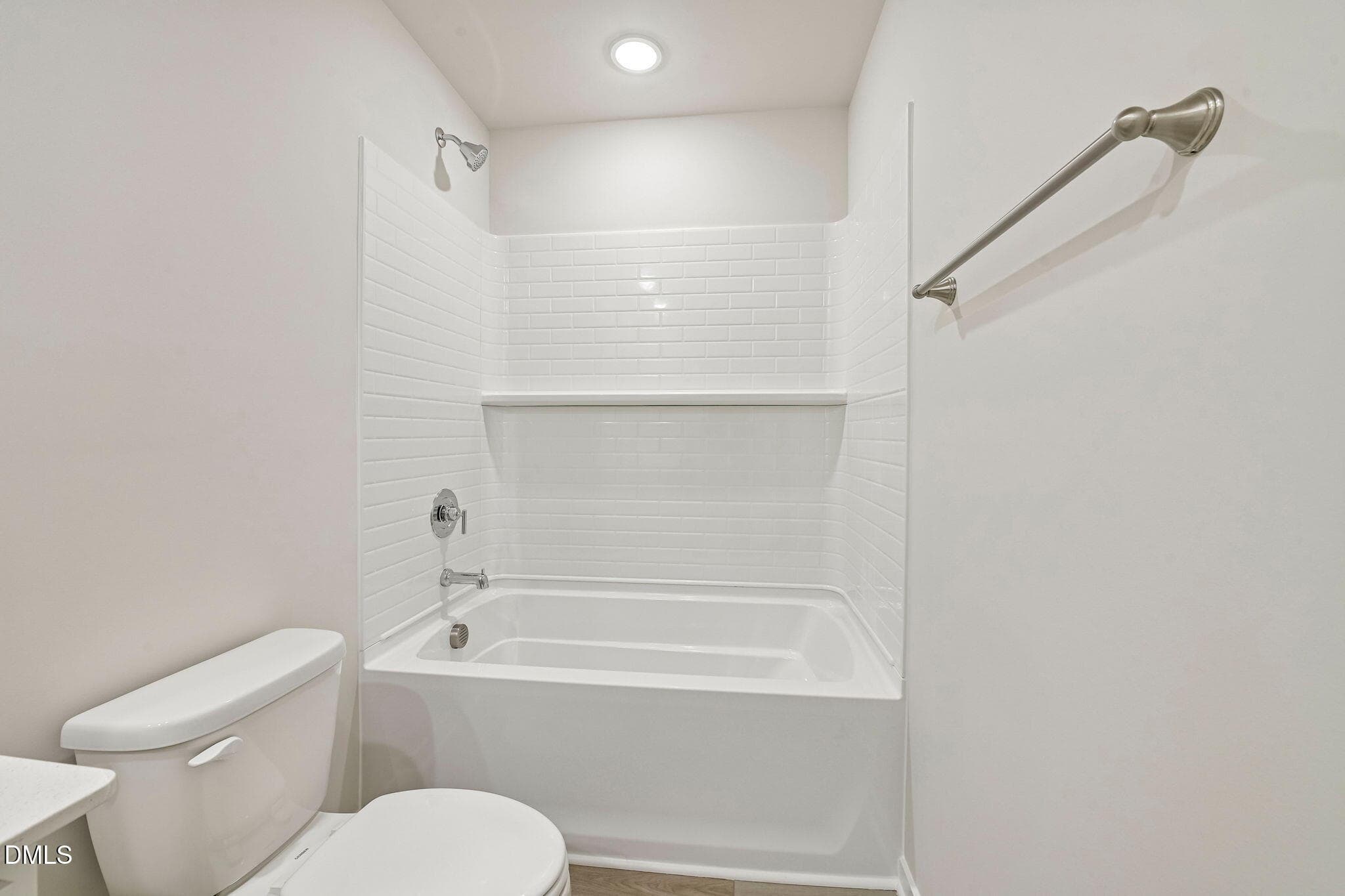 31-web-or-mls-Raleigh - Avalon Place - 1 - 1513 Hatteras Road, Durham, NC 27704, Durham