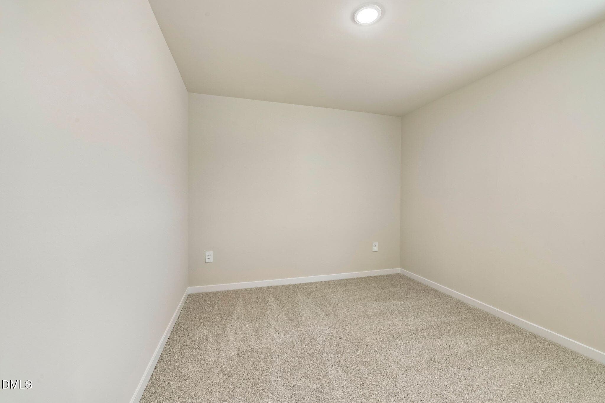 33-web-or-mls-Raleigh - Avalon Place - 1 - 1513 Hatteras Road, Durham, NC 27704, Durham