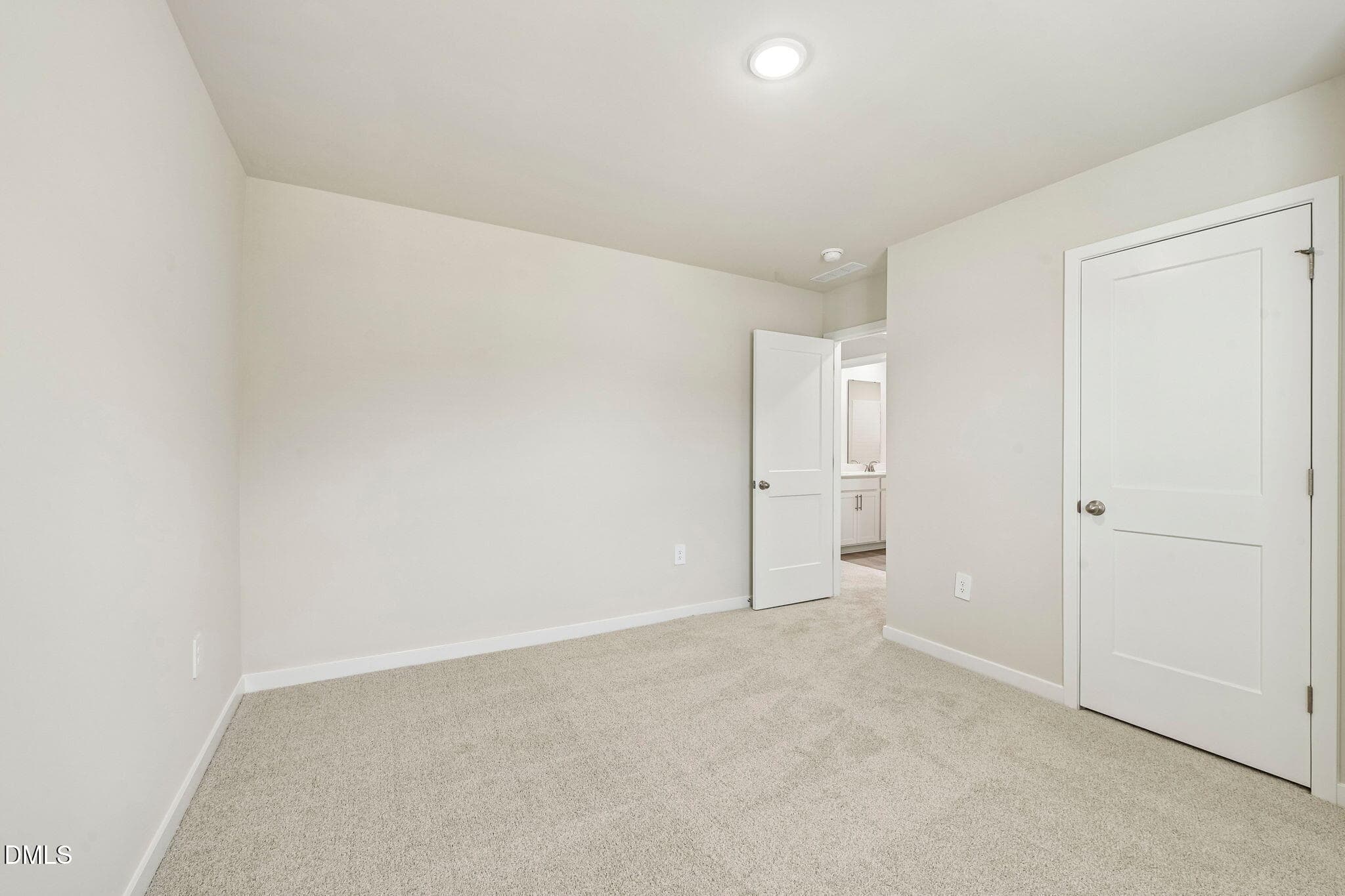 36-web-or-mls-Raleigh - Avalon Place - 1 - 1513 Hatteras Road, Durham, NC 27704, Durham