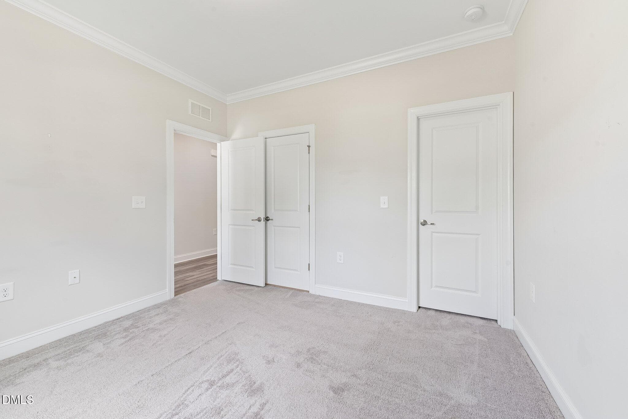 28-web-or-mls-White Flint Cir-S0907-026 - 1207 White Flint Circle, Durham, NC 27703, Durham