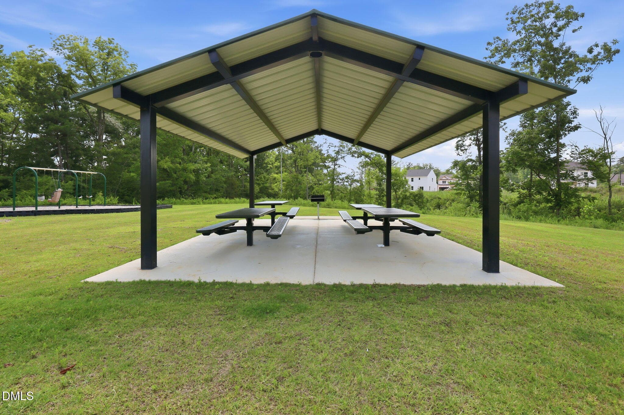 Picnic Area - 108 Anaheim Street, Oxford, NC 27565