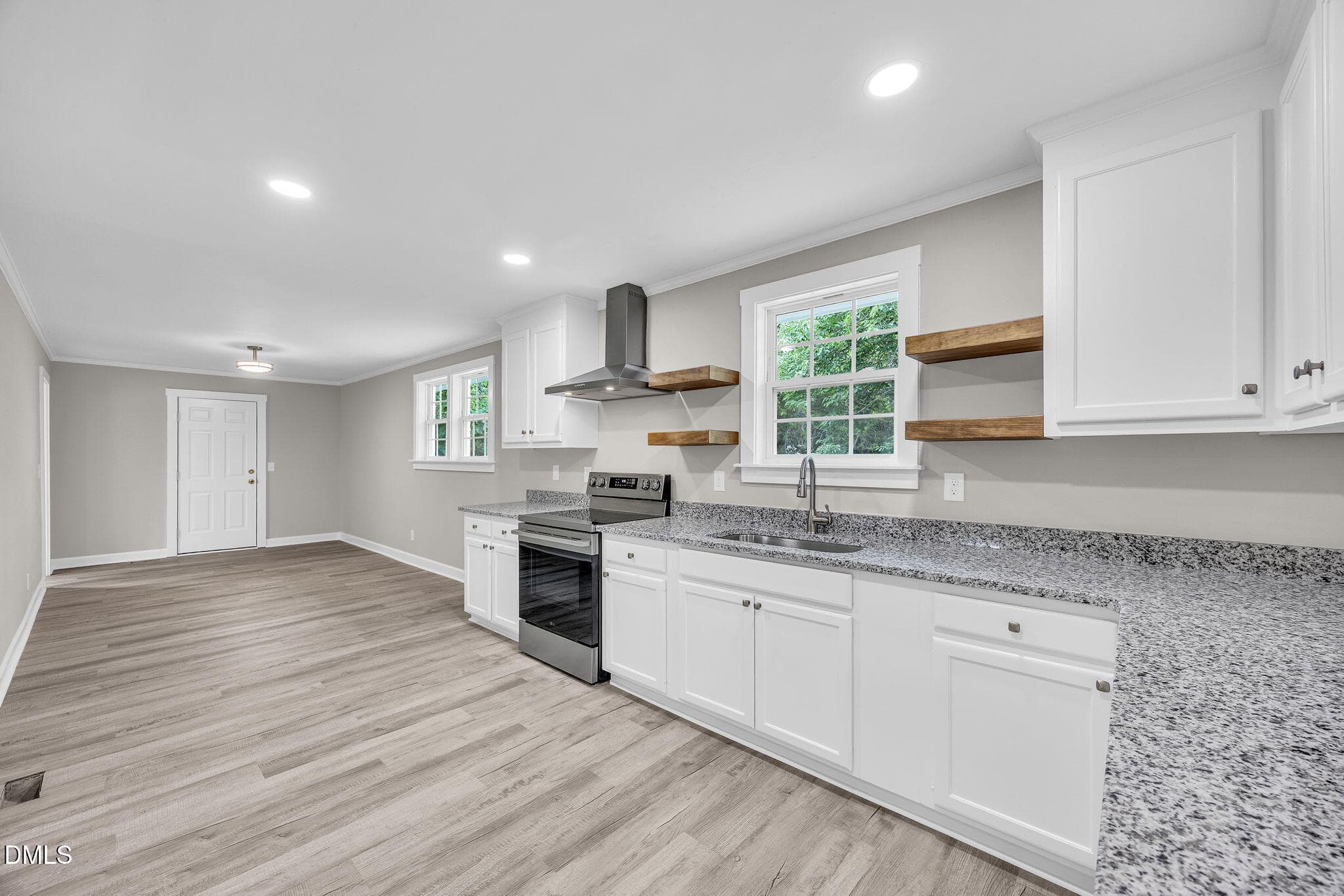 12-web-or-mls-9L1A4502 - 501 Warren Street, Warrenton, NC 27589