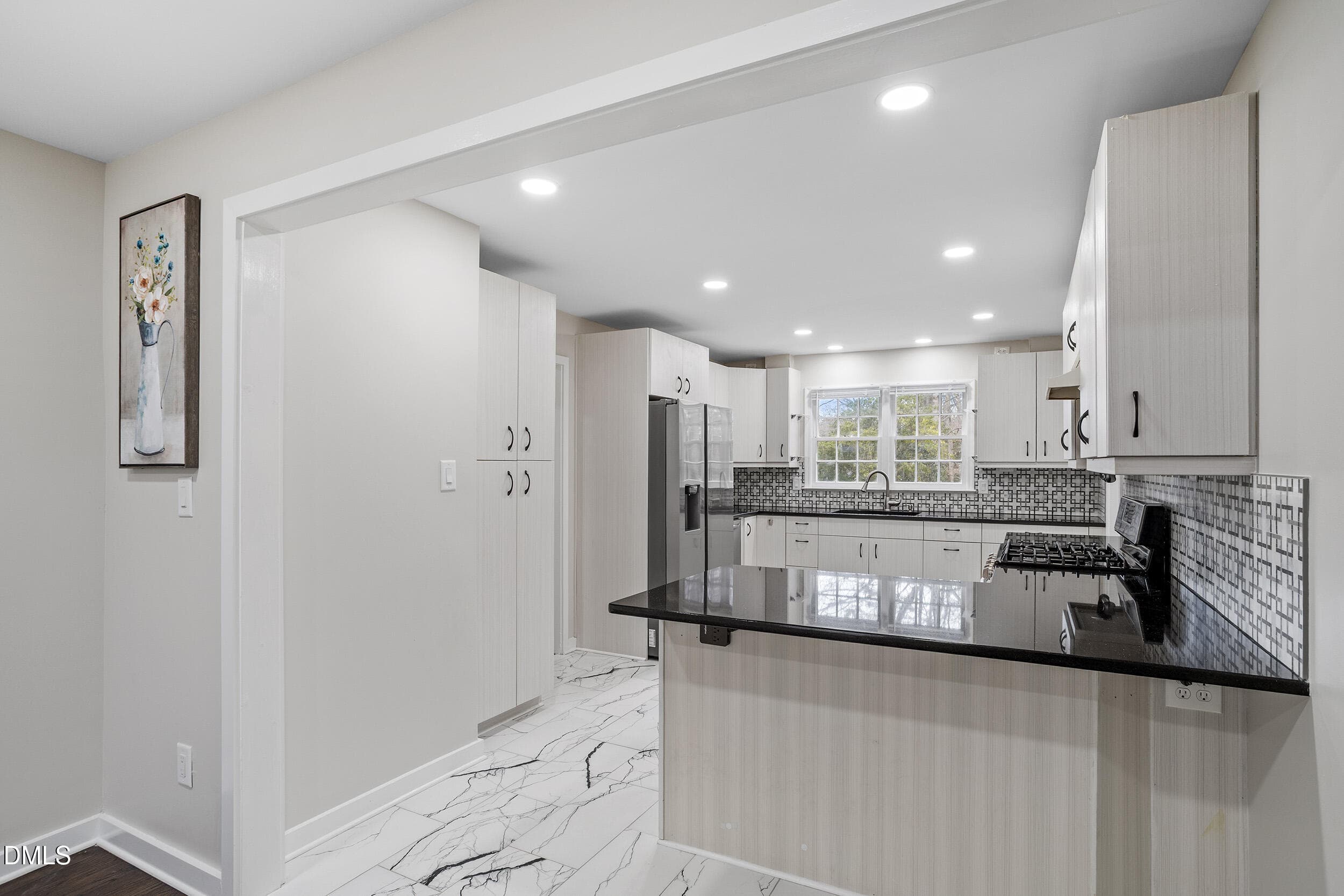 16-305 E Millbrook Rd [2788875]_16 - 305 E Millbrook Road, Raleigh, NC 27609, Raleigh