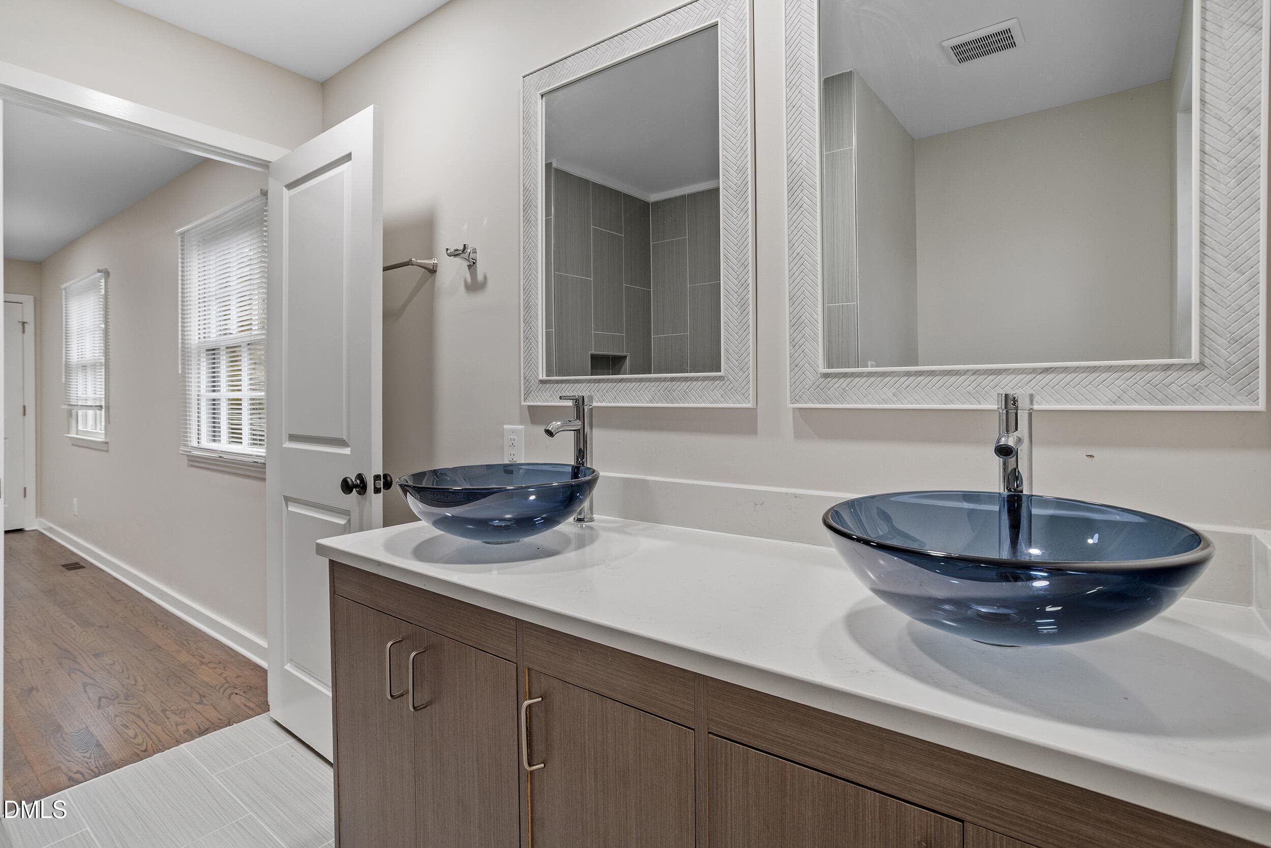 40-305 E Millbrook Rd [2788875]_40 - 305 E Millbrook Road, Raleigh, NC 27609, Raleigh