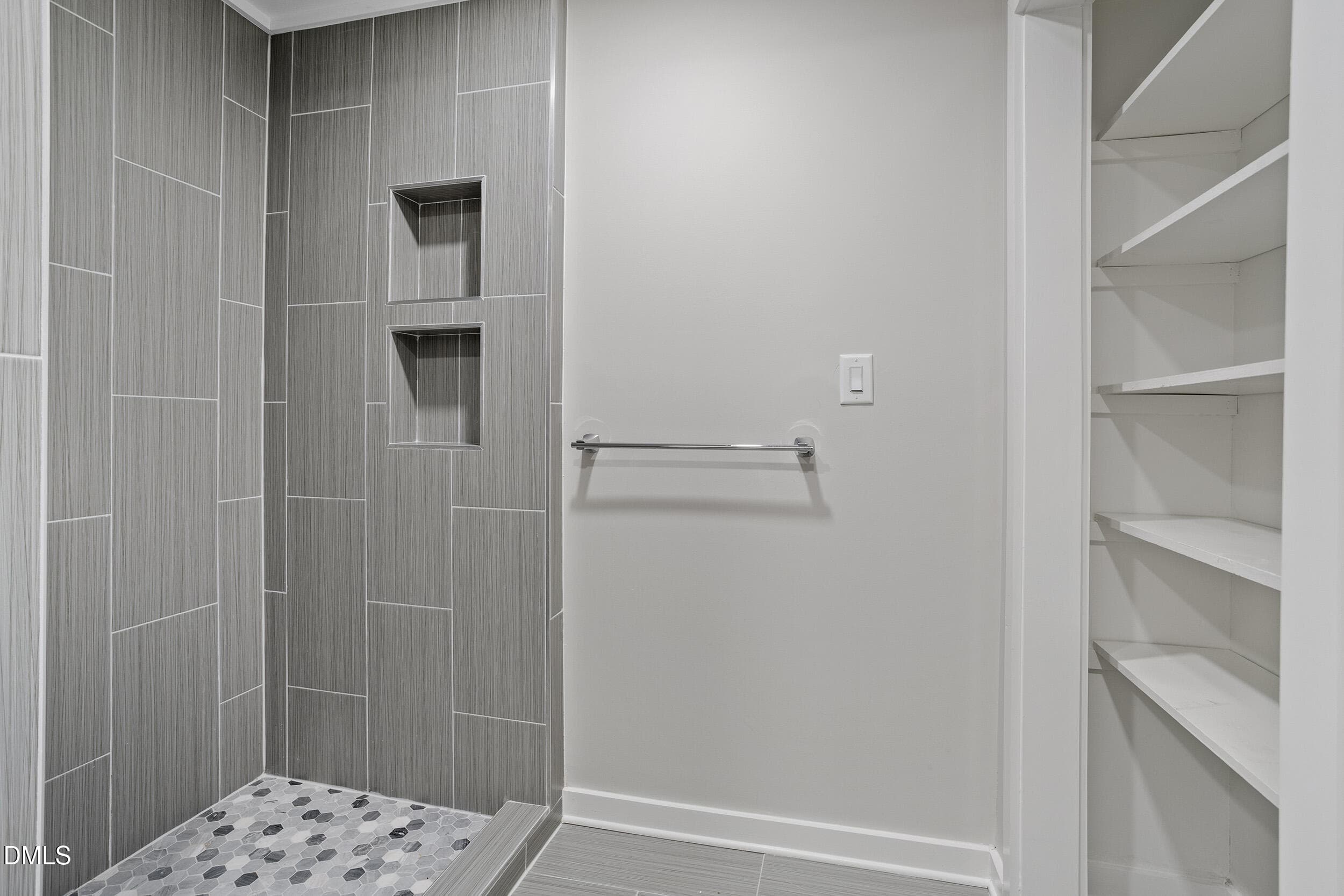 33-305 E Millbrook Rd [2788875]_33 - 305 E Millbrook Road, Raleigh, NC 27609, Raleigh