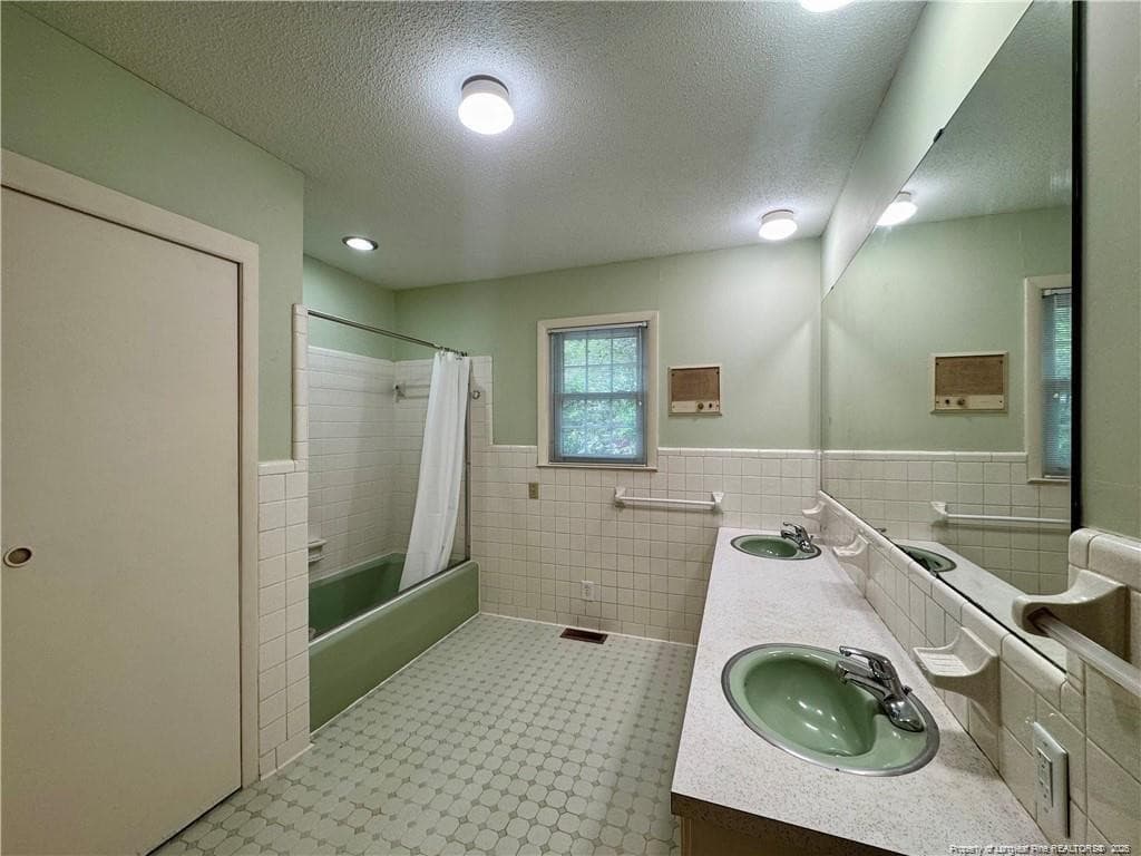 Photo 13 - 400 Harrill Street, Spring Lake, NC 28390