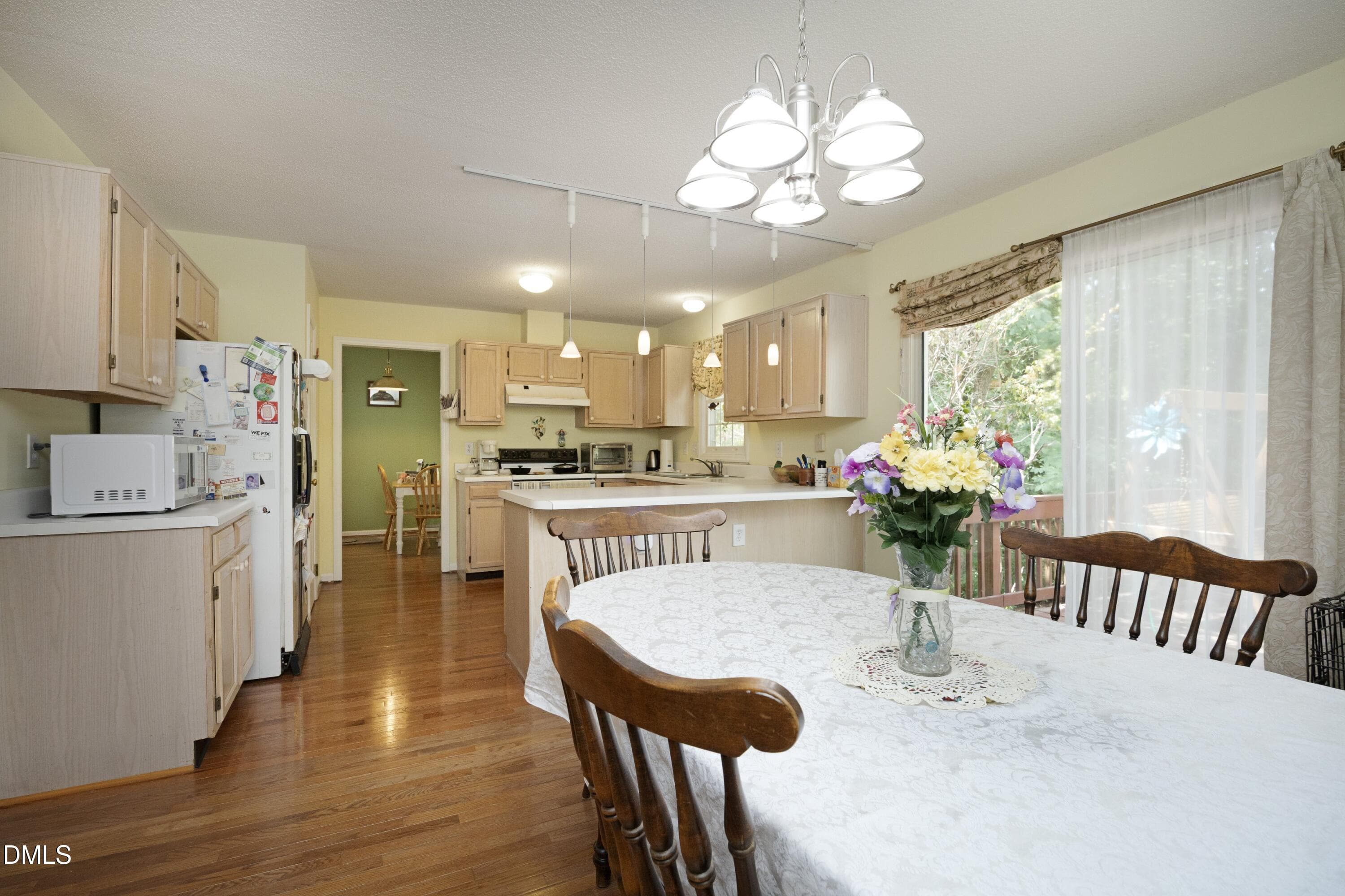 Gathering area/breakfast room - 104 Penland Court, Cary, NC 27519, Cary