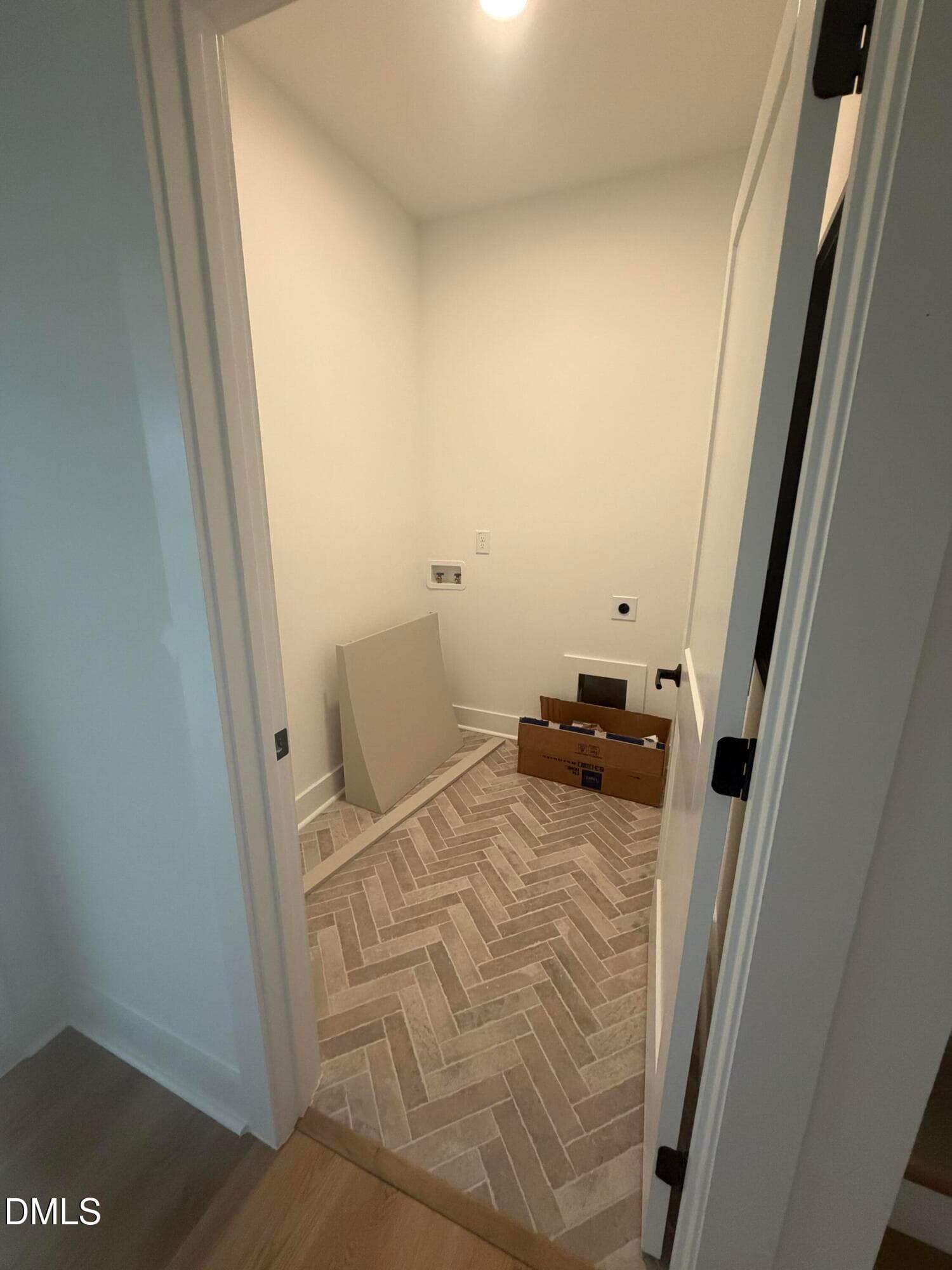 Laundry - 50 Heritage Trail, Zebulon, NC 27597