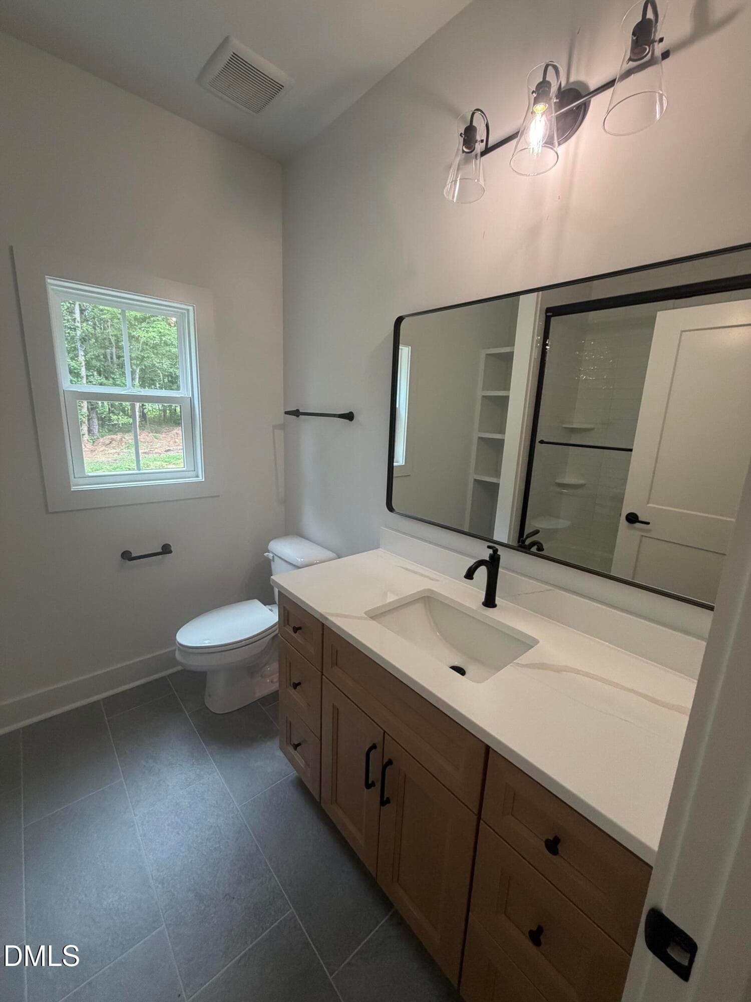 Hall Bath - 50 Heritage Trail, Zebulon, NC 27597