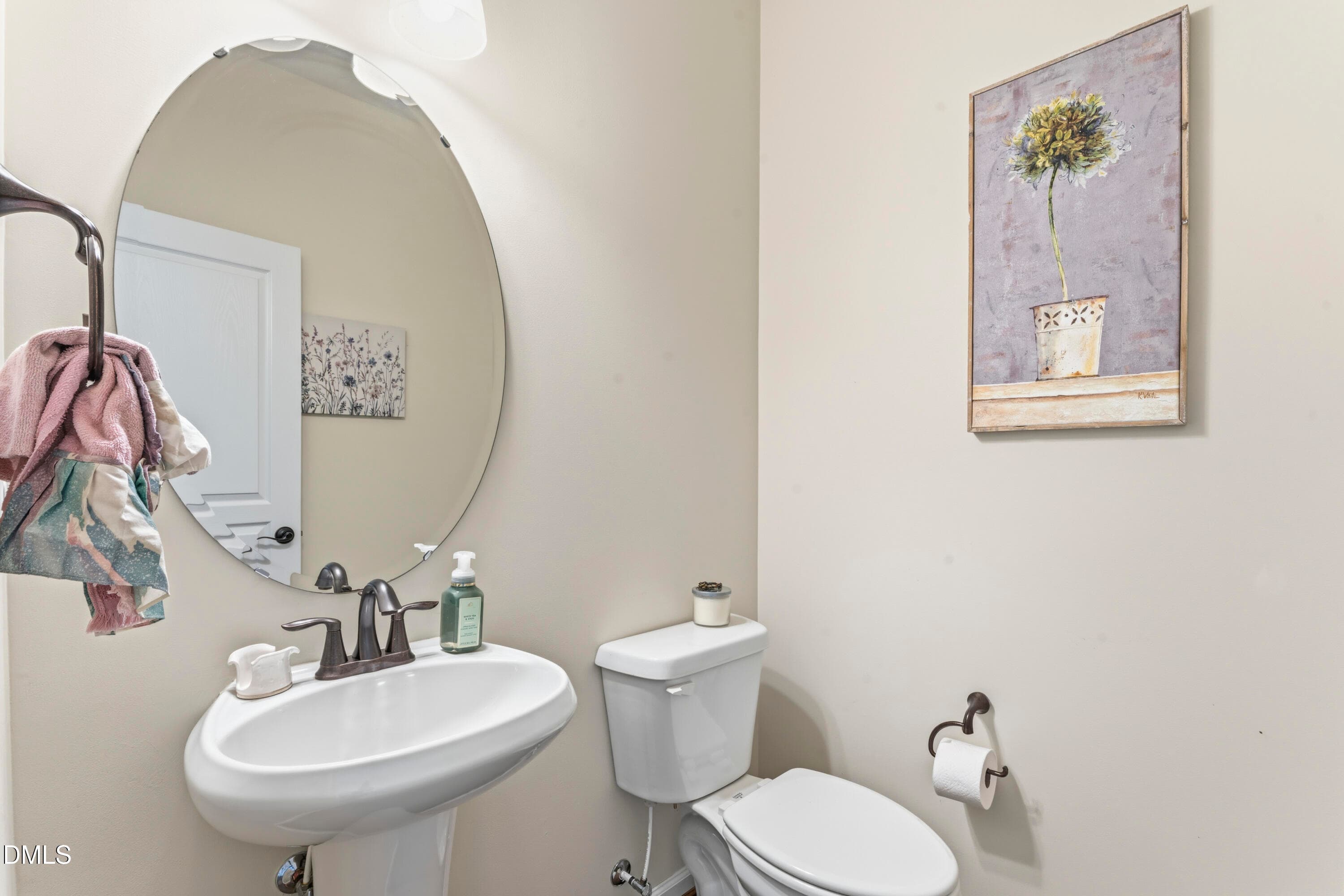 1/2 Bathroom on Main - 10100 Barnhart Way, Raleigh, NC 27617, Raleigh