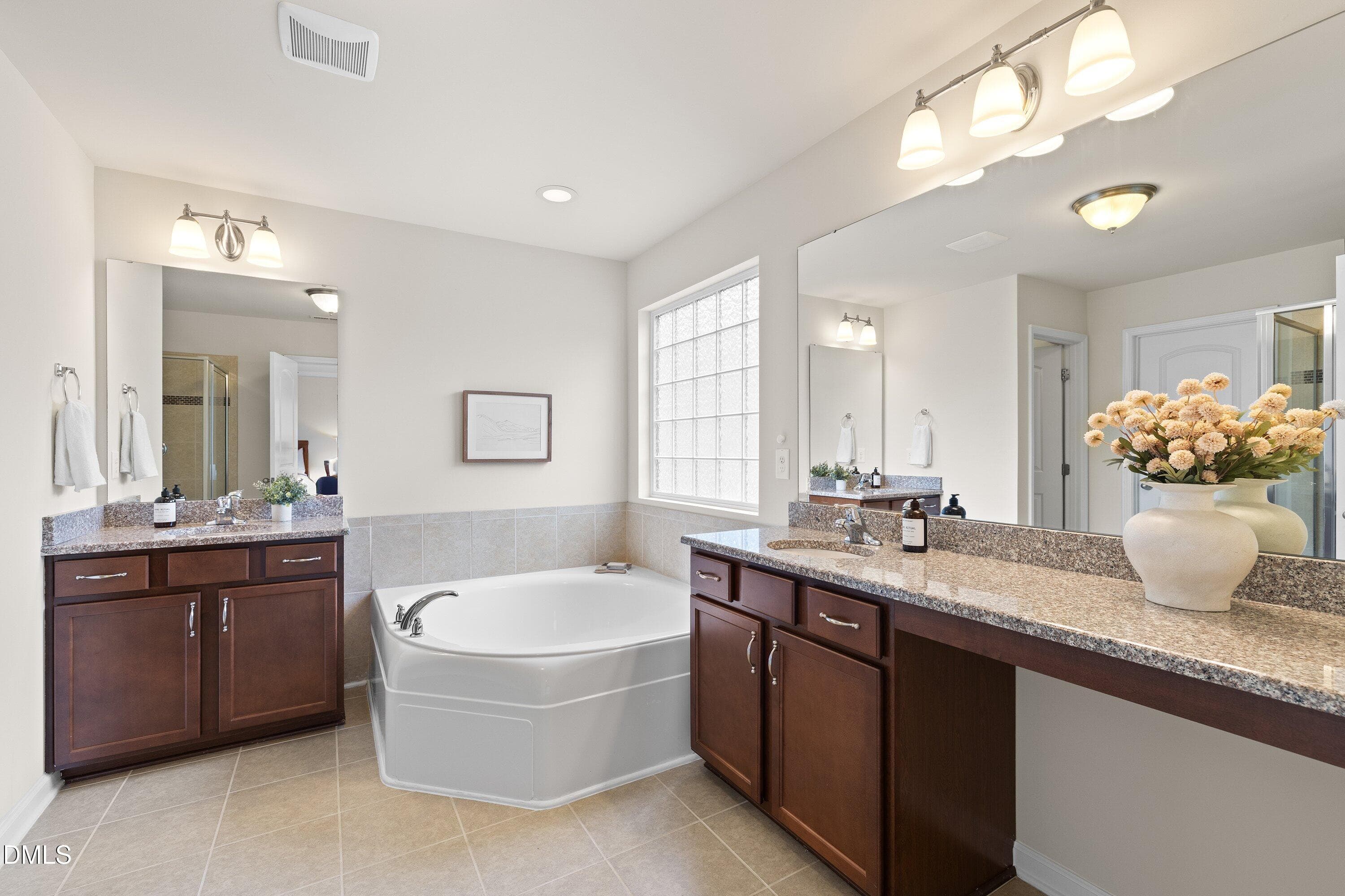 26e-1710 Woodsdale Dr_1982 - 1710 Woodsdale Drive, Durham, NC 27703, Durham