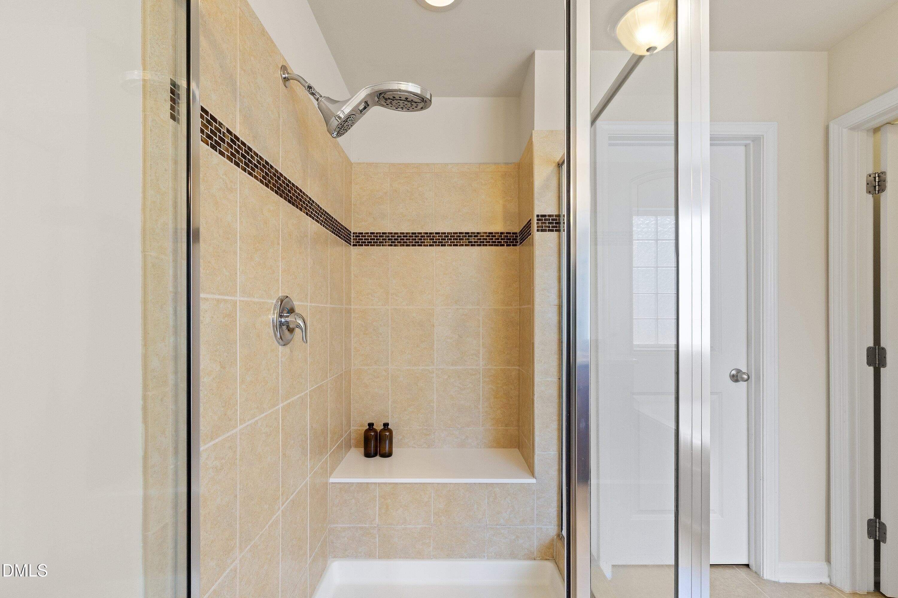 26i-1710 Woodsdale Dr_1999 - 1710 Woodsdale Drive, Durham, NC 27703, Durham